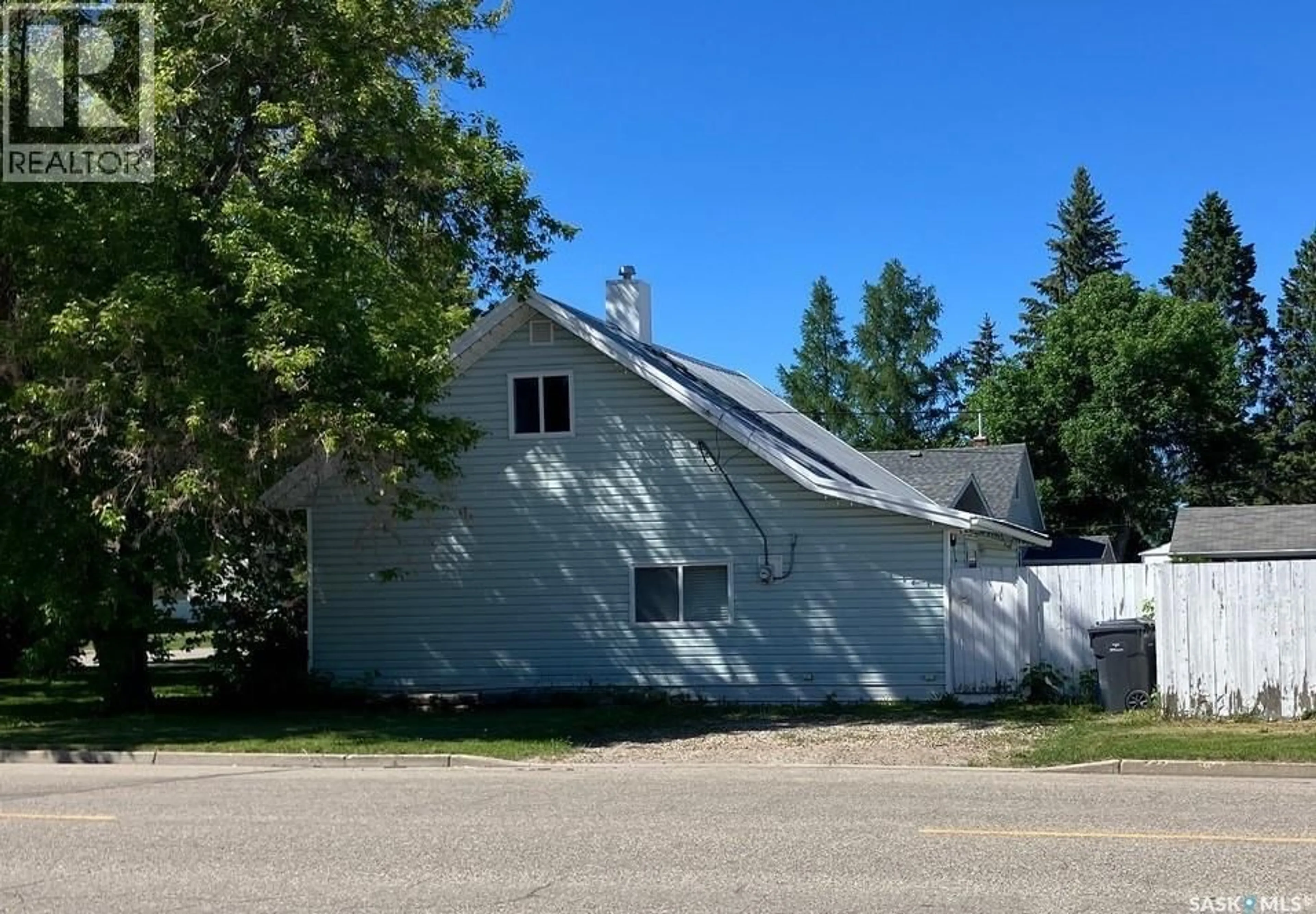 Unknown for 911 1ST STREET, Nipawin Saskatchewan S0E1E0