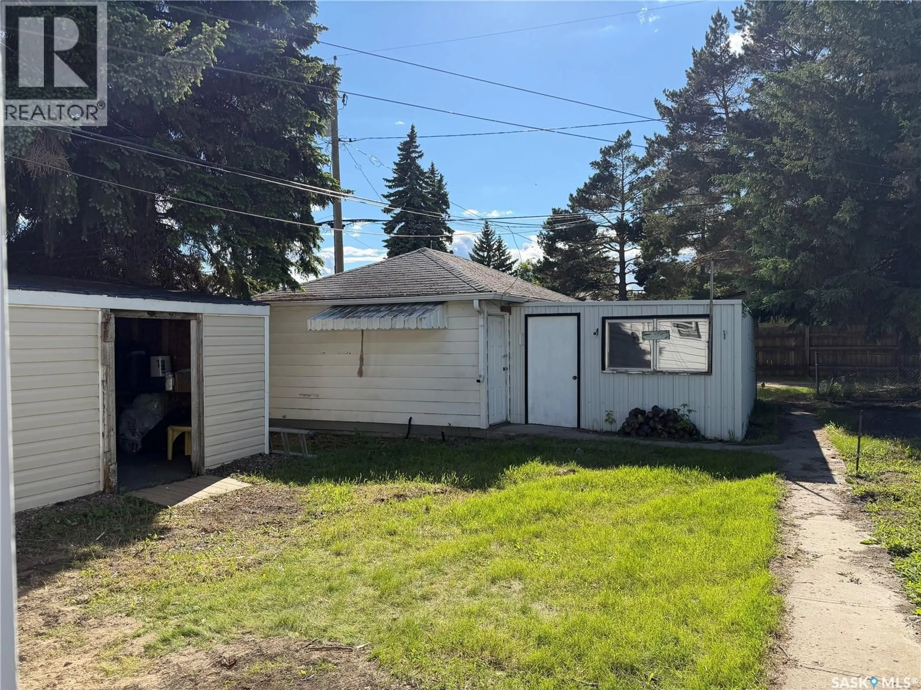 Shed for 206 WATSON STREET, Lipton Saskatchewan S0G3B0