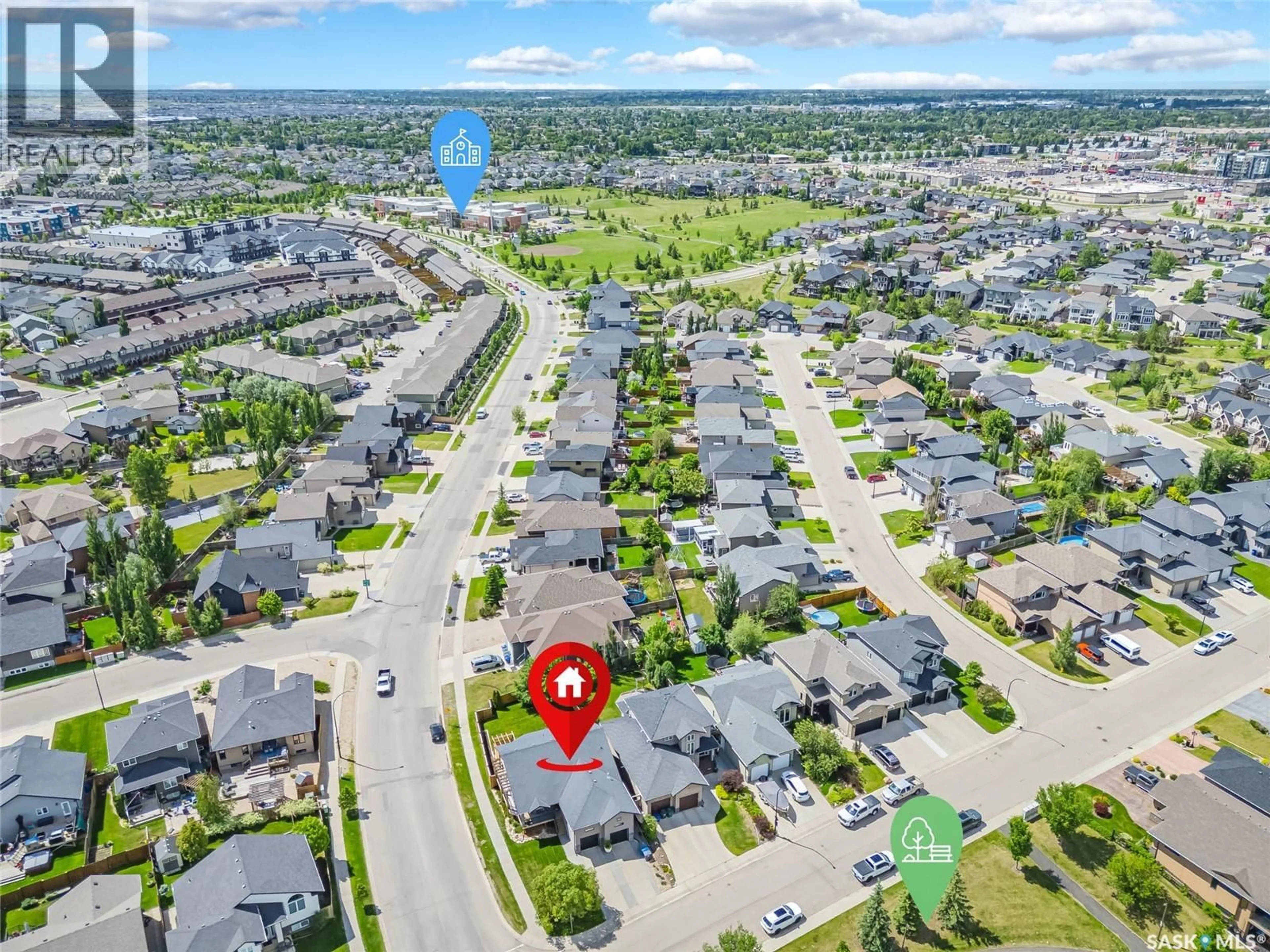 A pic from outside/outdoor area/front of a property/back of a property/a pic from drone, street for 519 TRIMBLE CRESCENT, Saskatoon Saskatchewan S7W0E1