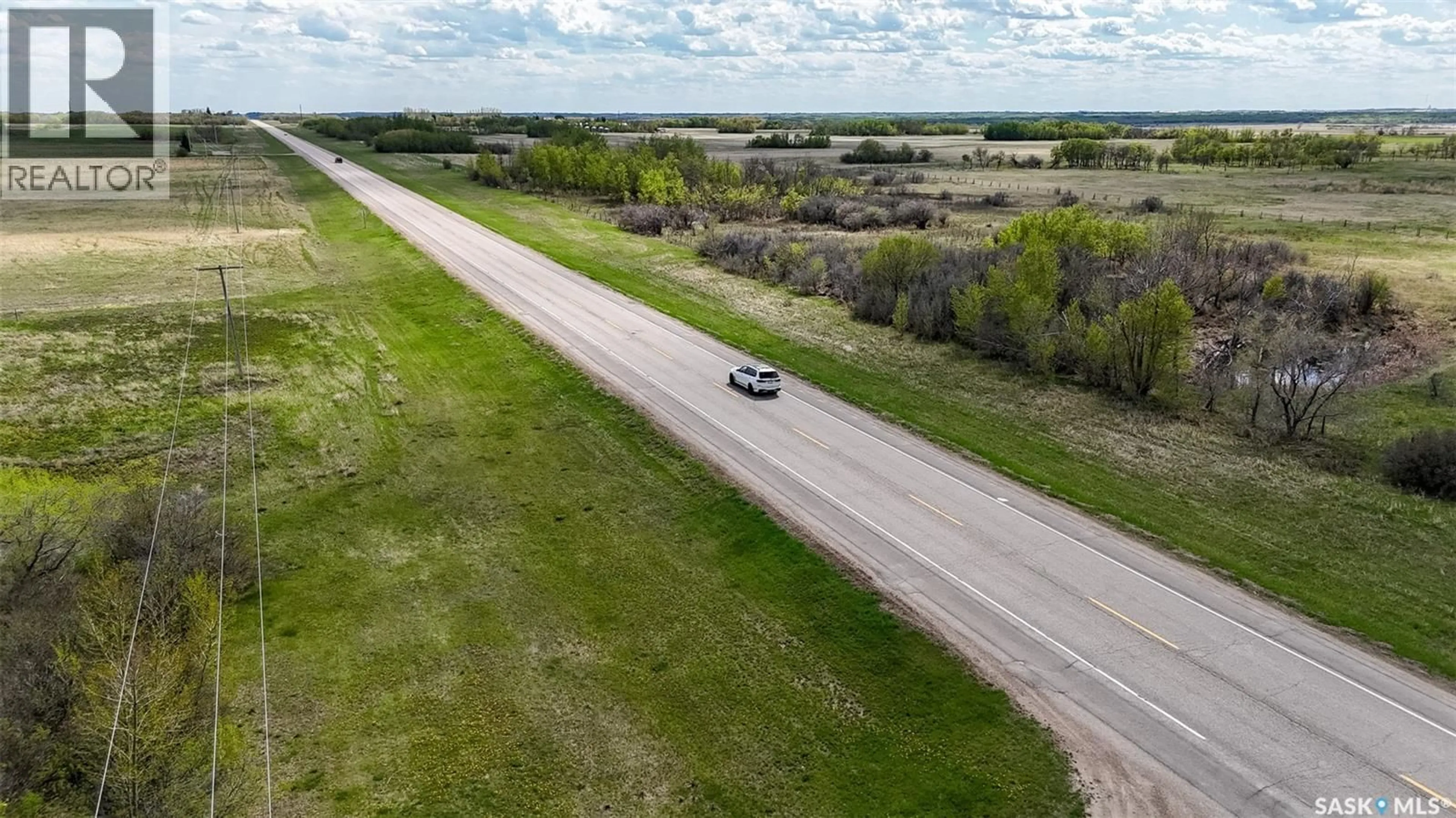 A pic from outside/outdoor area/front of a property/back of a property/a pic from drone, street for DE FEHR ACRES, Corman Park Rm No. 344 Saskatchewan S7K3J6