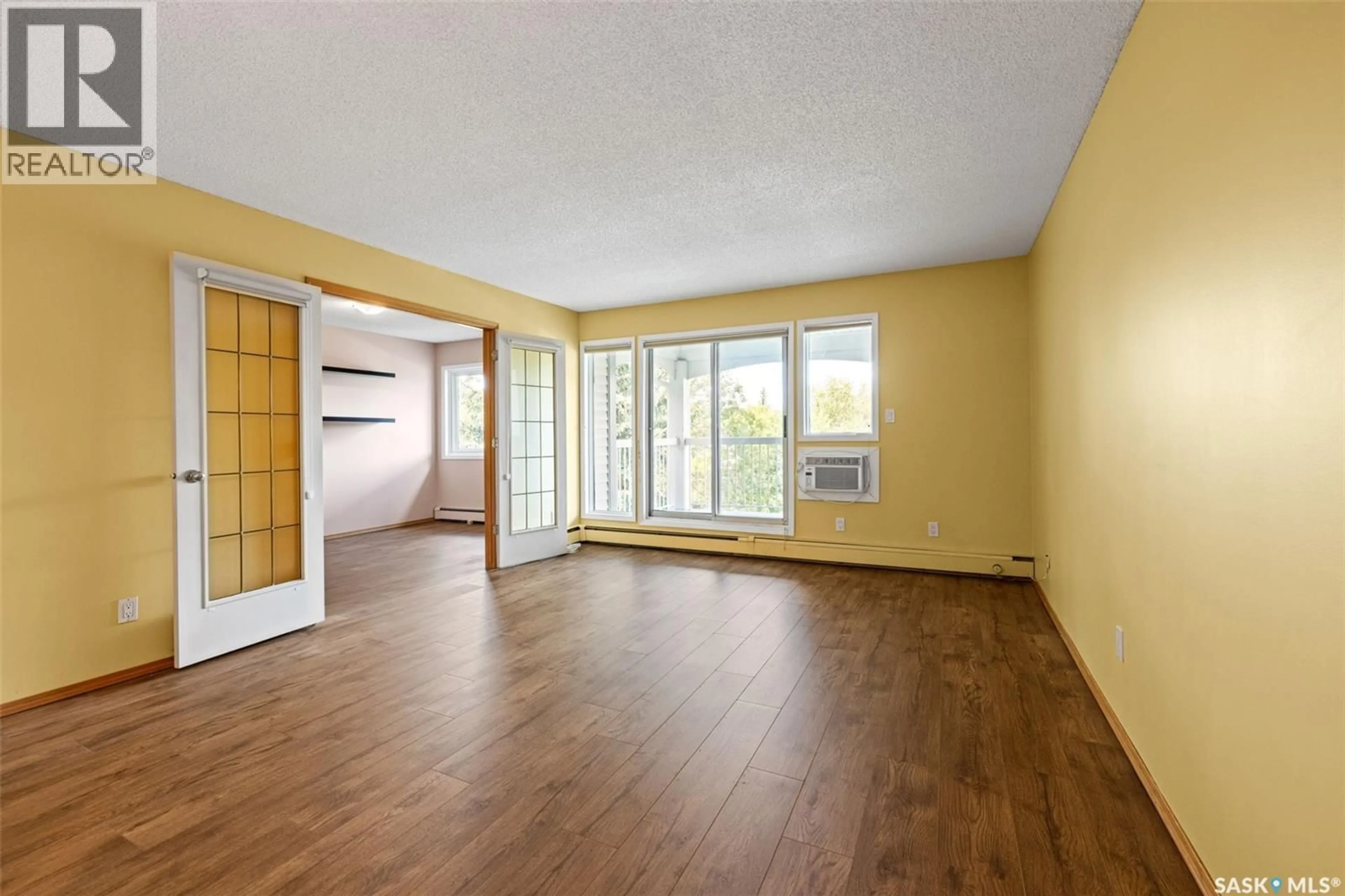 A pic of a room for 329 960 ASSINIBOINE AVENUE, Regina Saskatchewan S4V2P8