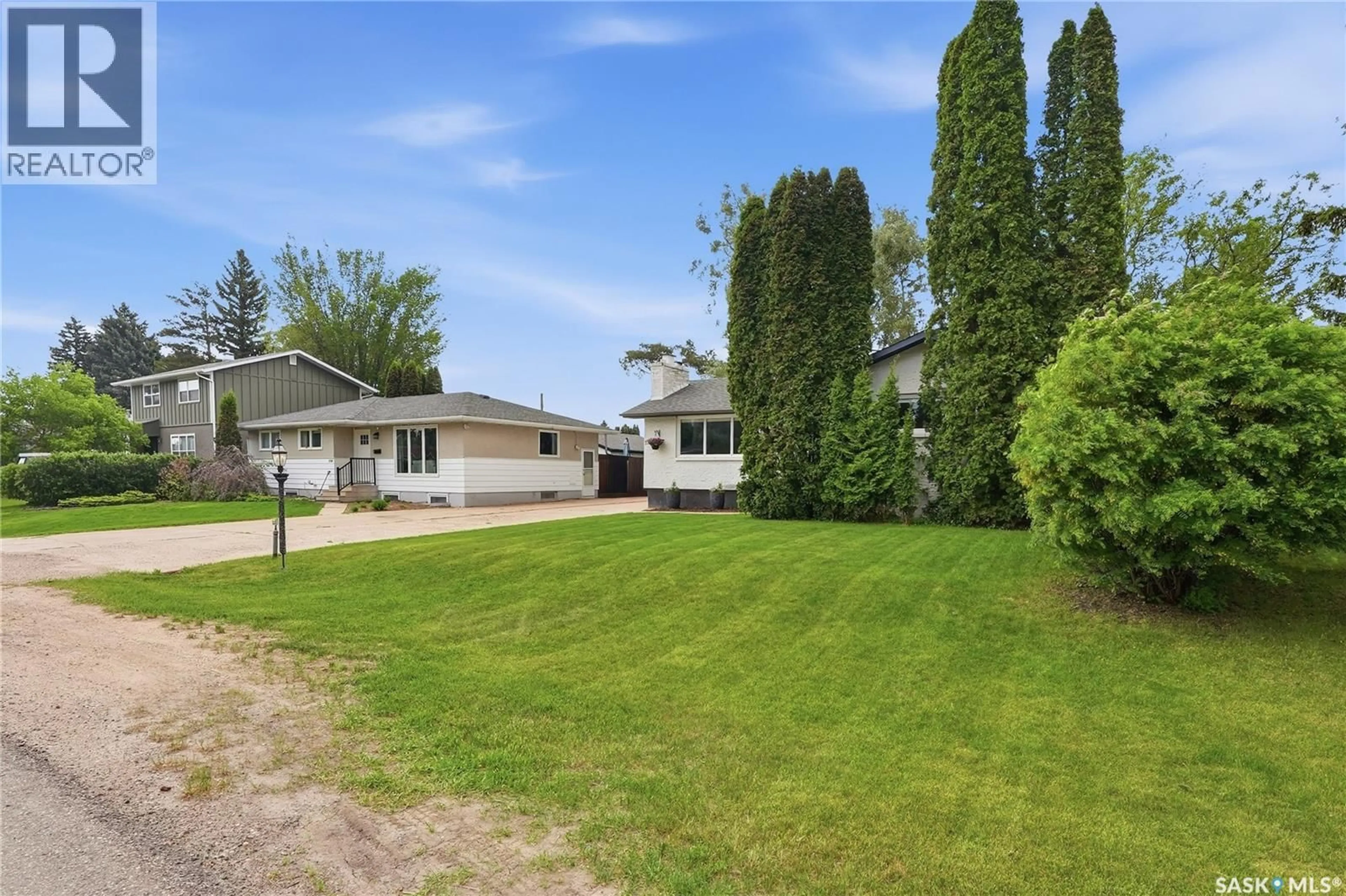 A pic from outside/outdoor area/front of a property/back of a property/a pic from drone, unknown for 3345 MOUNTBATTEN STREET, Saskatoon Saskatchewan S7M3T8