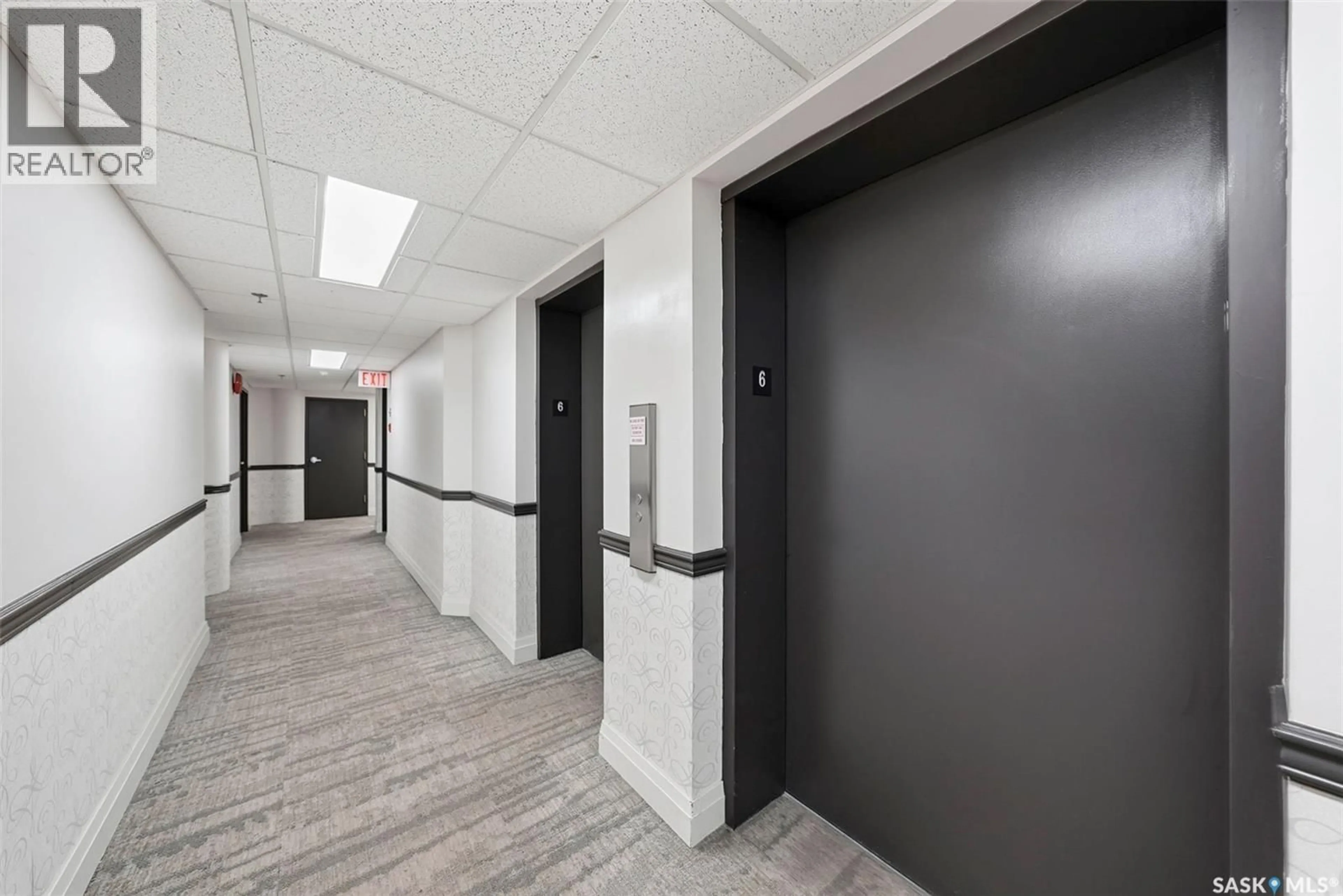 Indoor foyer for 611 - 608 UNIVERSITY DRIVE, Saskatoon Saskatchewan S7N3Z1