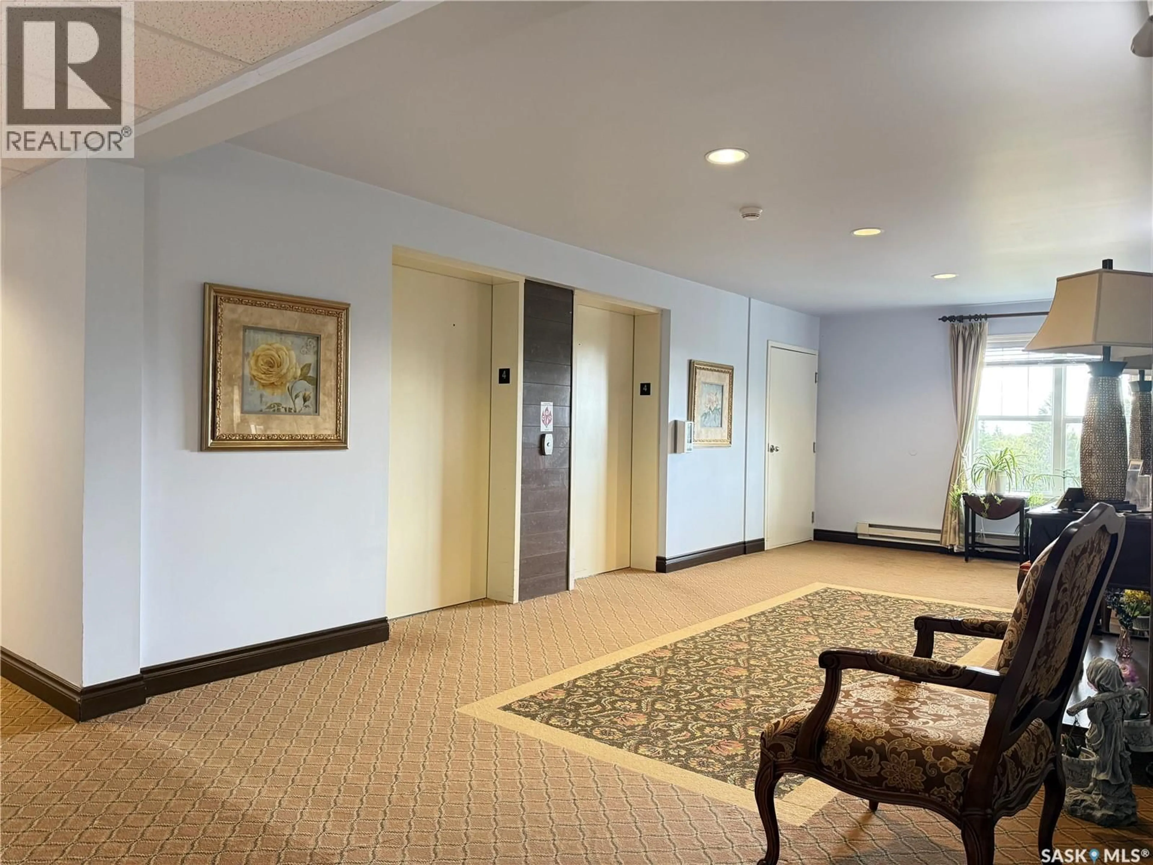 Indoor foyer for E - 421 680 7TH AVENUE, Melville Saskatchewan S0A2P1