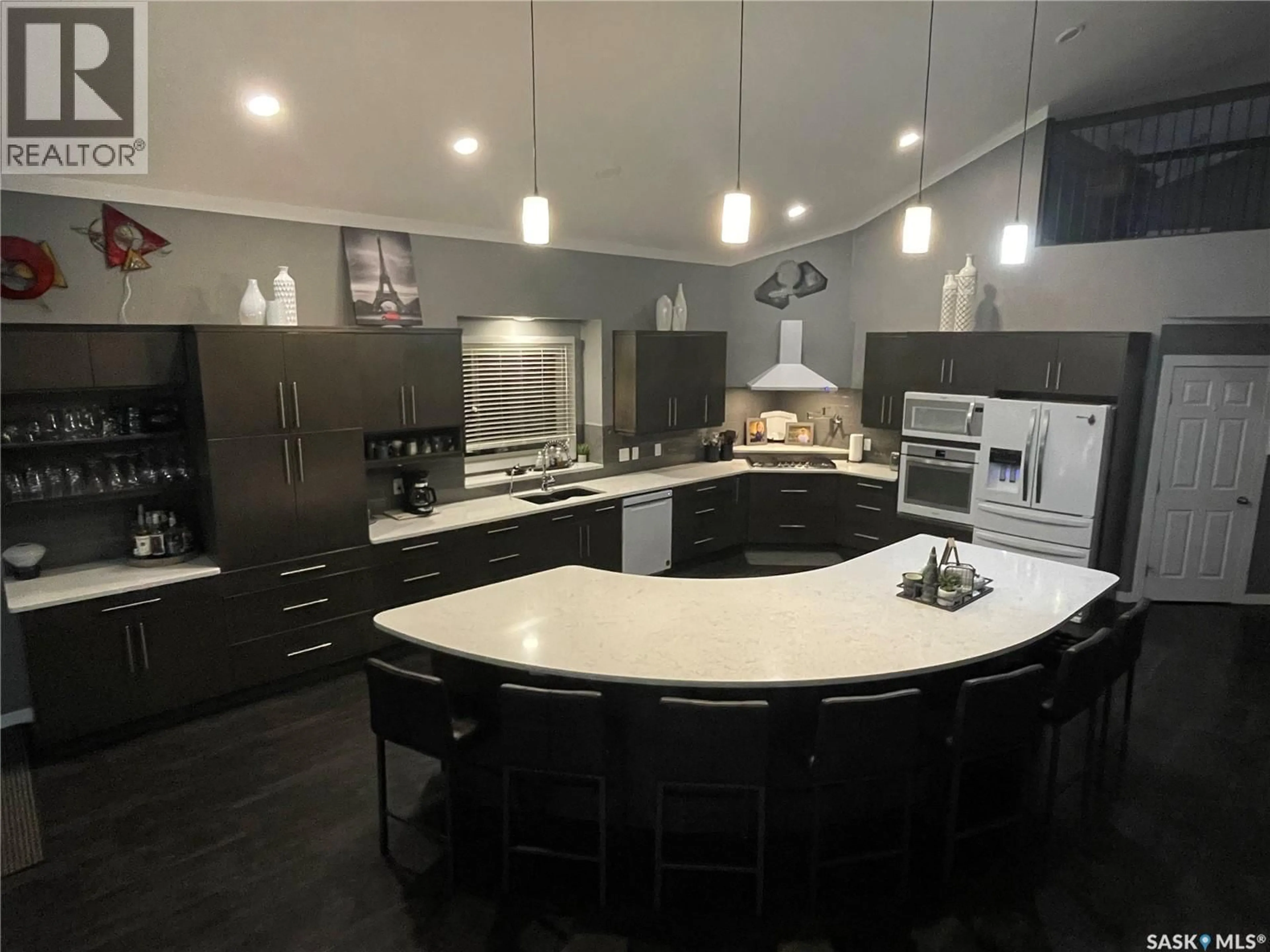 Contemporary kitchen, unknown for Acreage - WADENA NORTH SERVICE ROAD, Wadena Saskatchewan S0A4J0