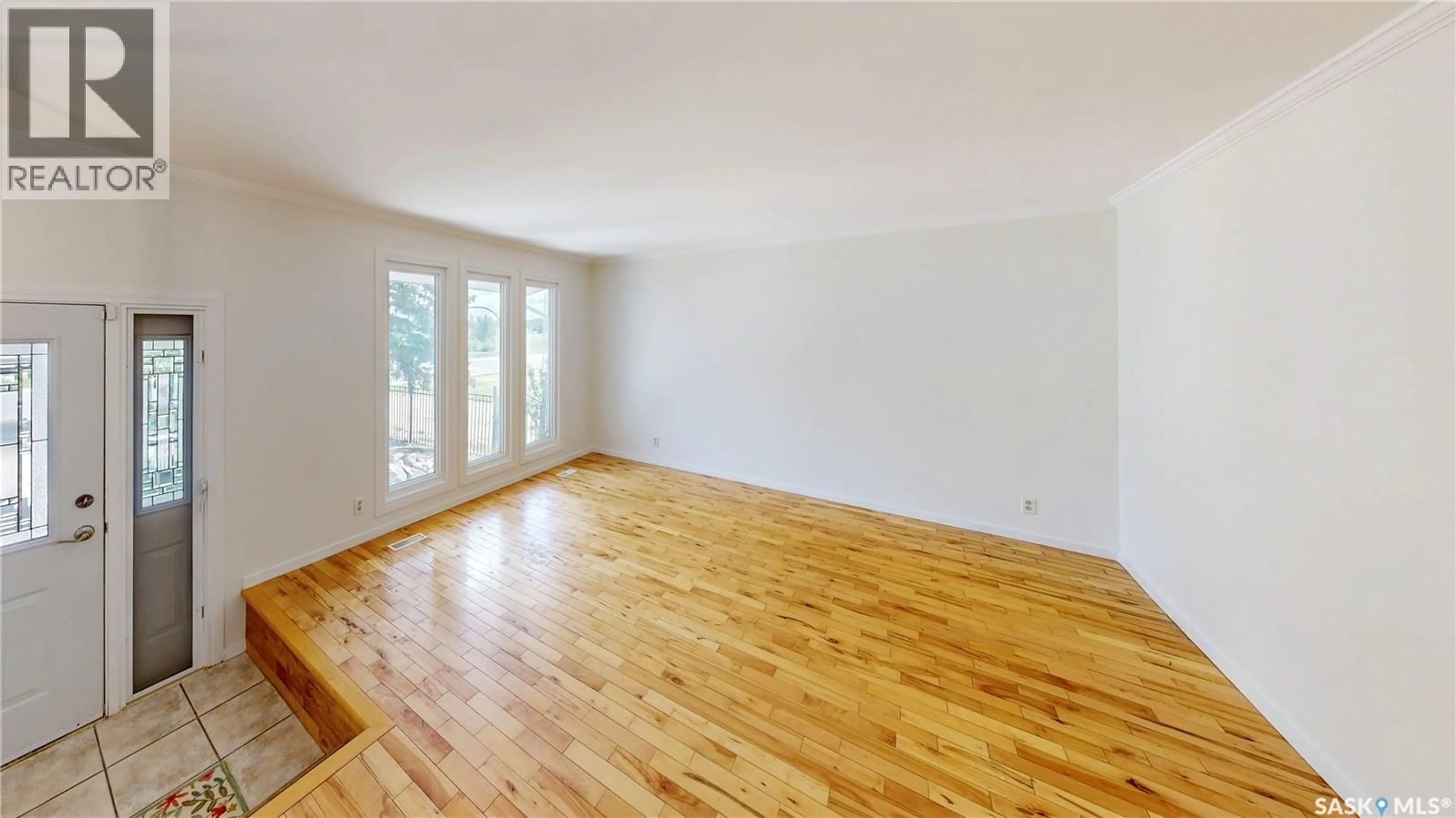 A pic of a room for 6150 7TH AVENUE, Regina Saskatchewan S4T7G8