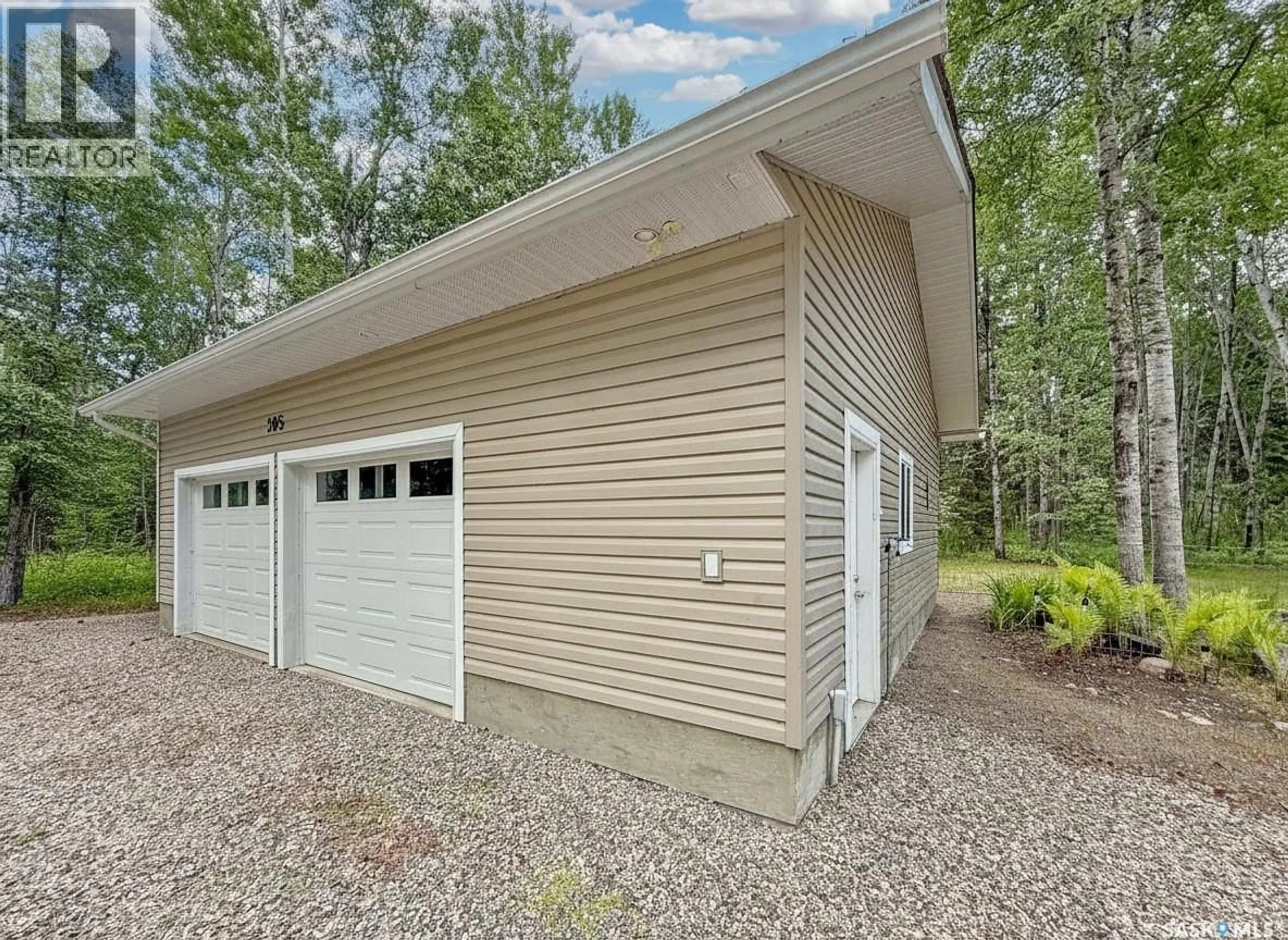 Indoor garage for 205 ASPEN RIDGE ROAD, Candle Lake Saskatchewan S0J3E0