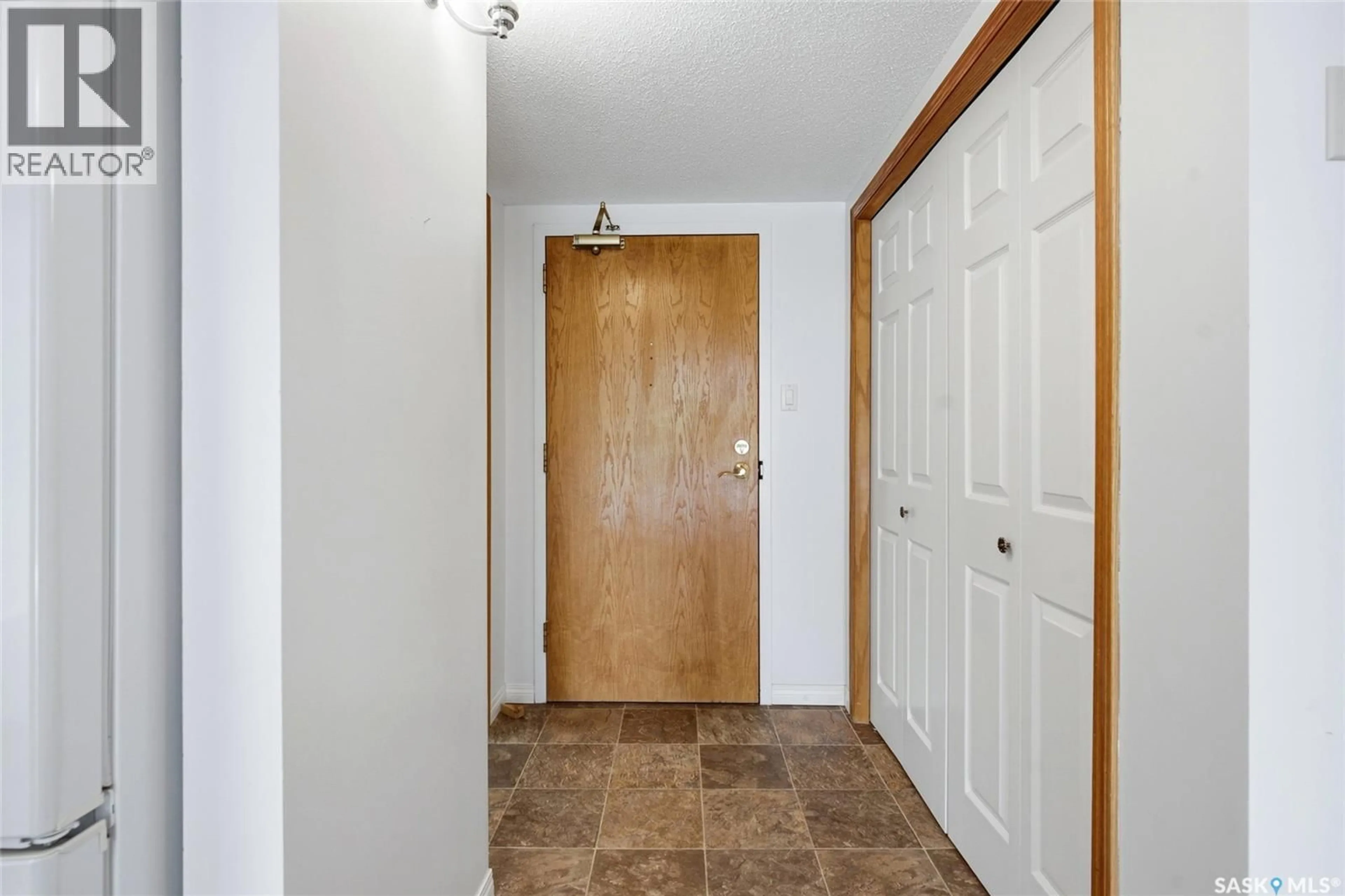 Indoor entryway for 2305 - 317 ADELAIDE STREET, Saskatoon Saskatchewan S7J5H6