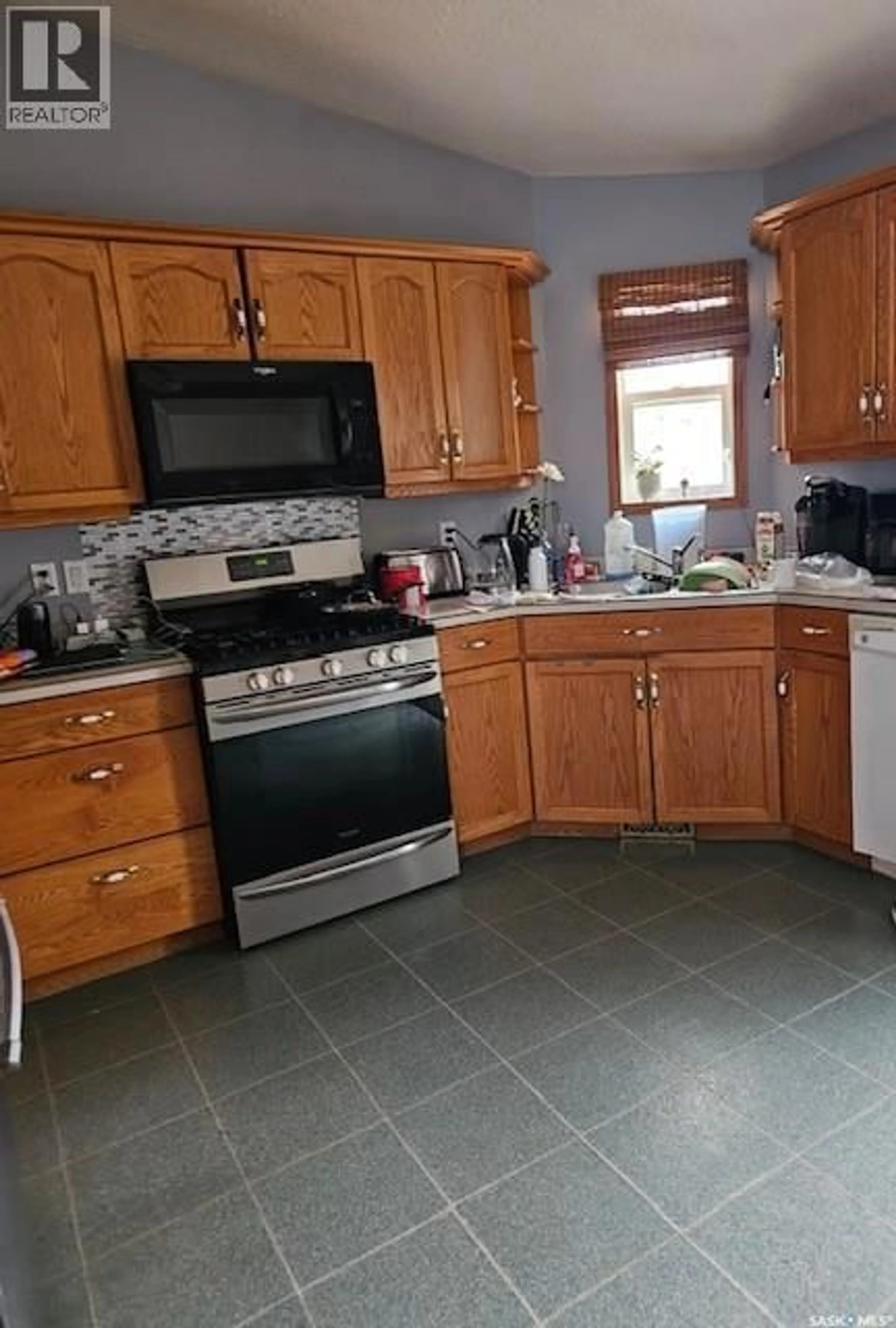 Standard kitchen, ceramic/tile floor for 414 1ST STREET, Meadow Lake Saskatchewan S9X1E9