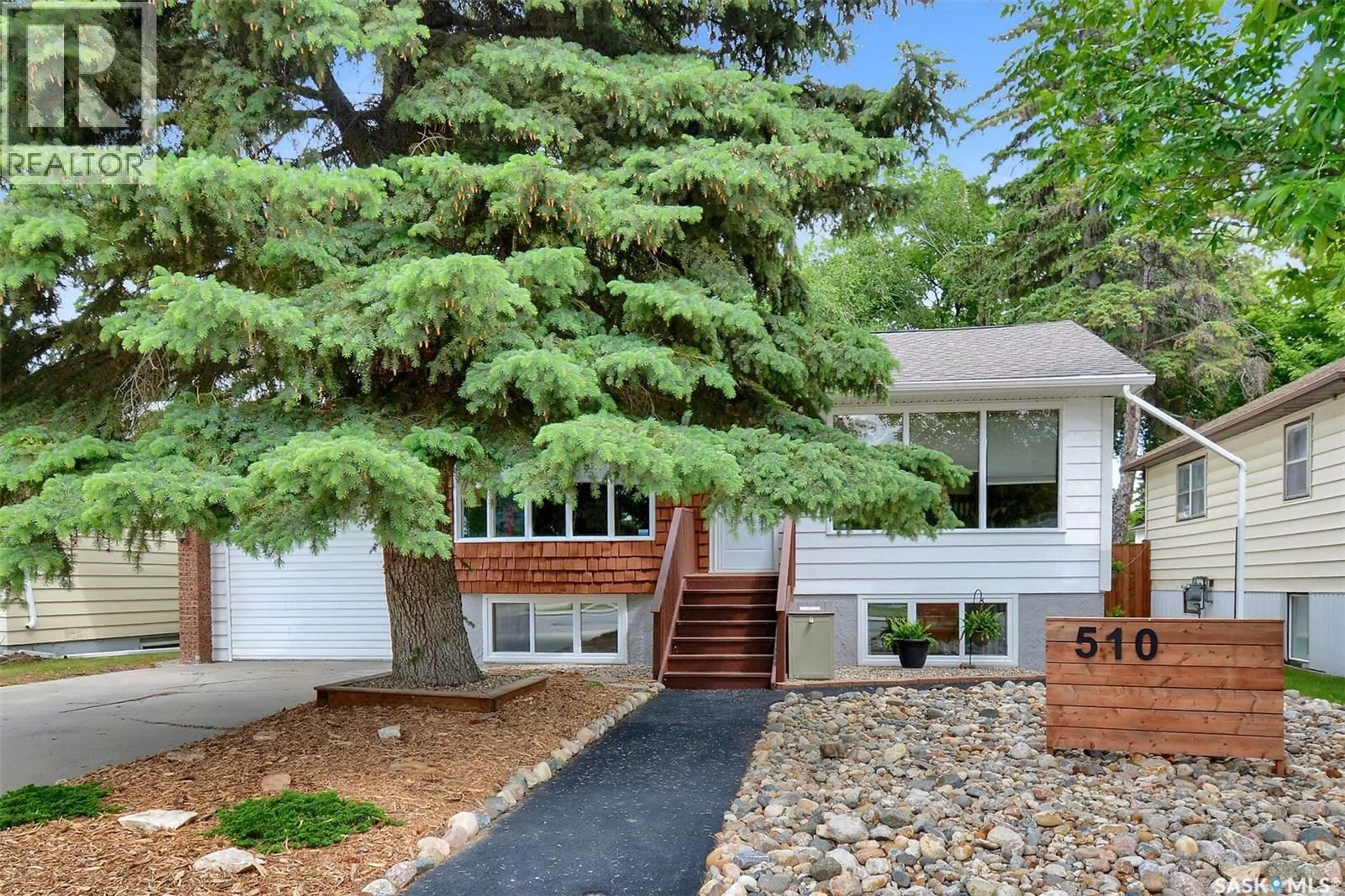 Home with vinyl exterior material, unknown for 510 R AVENUE N, Saskatoon Saskatchewan S7L2Z2
