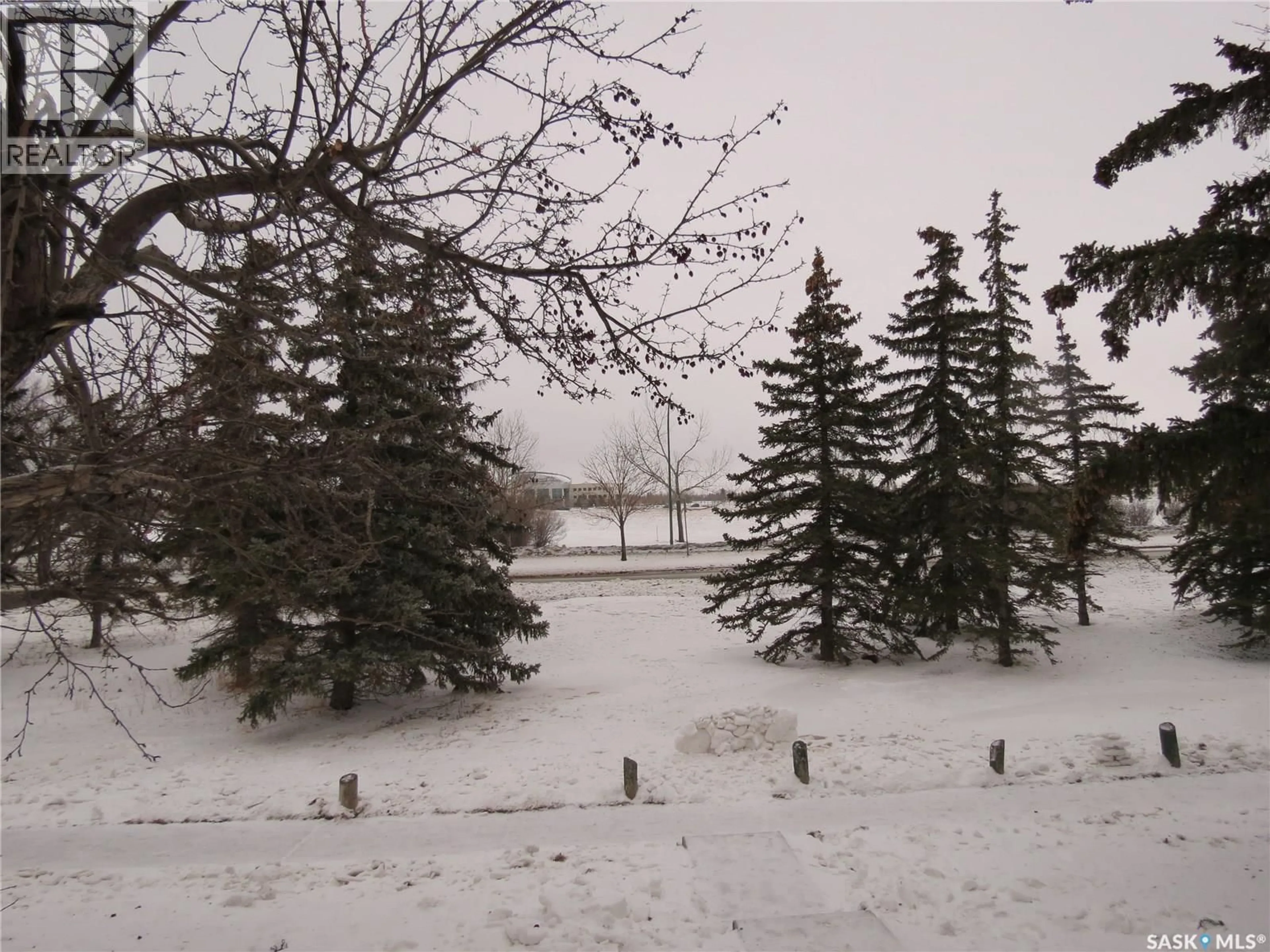Blurry image for 3926 CASTLE ROAD, Regina Saskatchewan S4S6A4