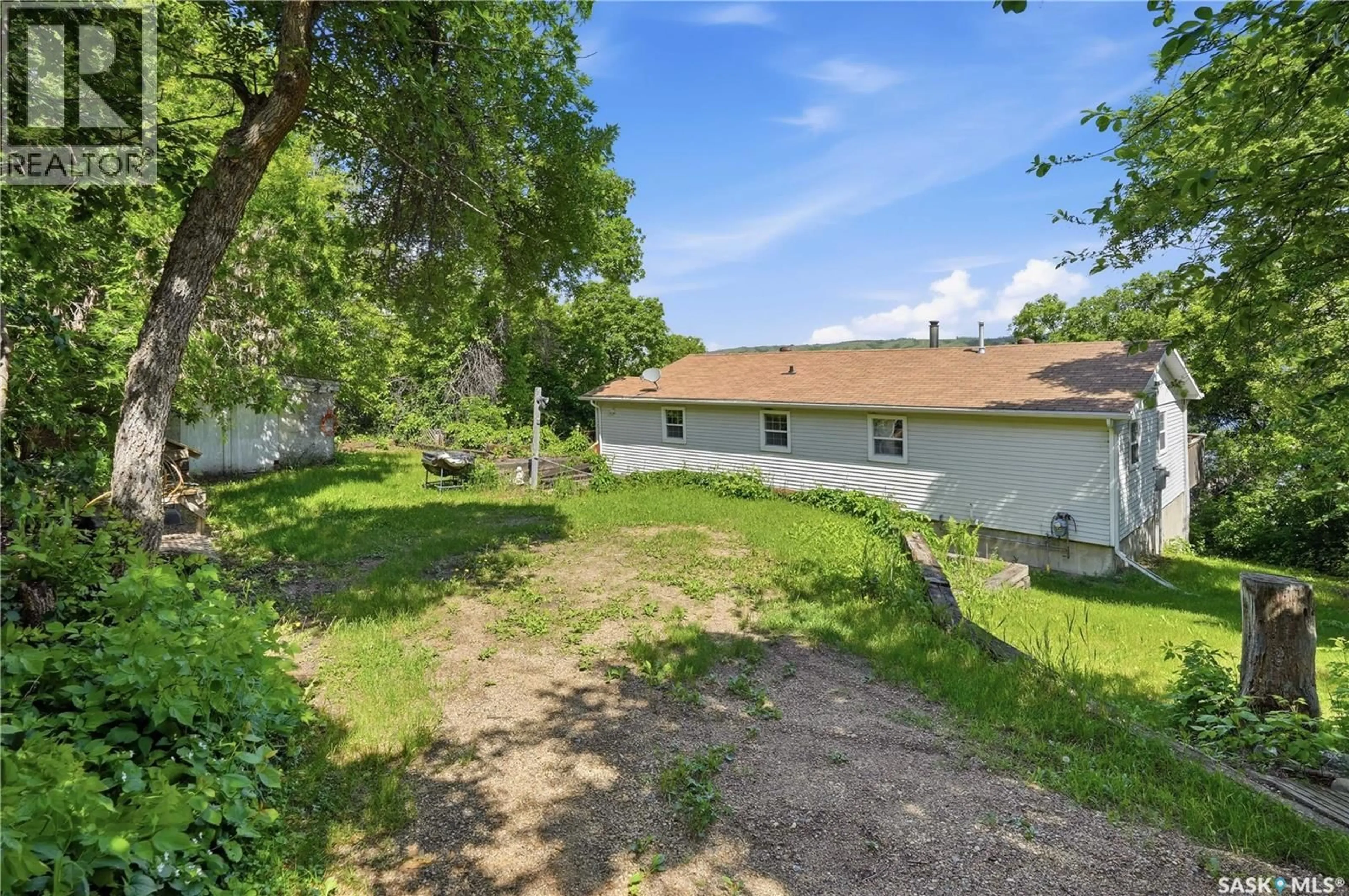 A pic from outside/outdoor area/front of a property/back of a property/a pic from drone, unknown for 6 KINSLEY ROAD, Fort Qu'Appelle Saskatchewan S0G1S0