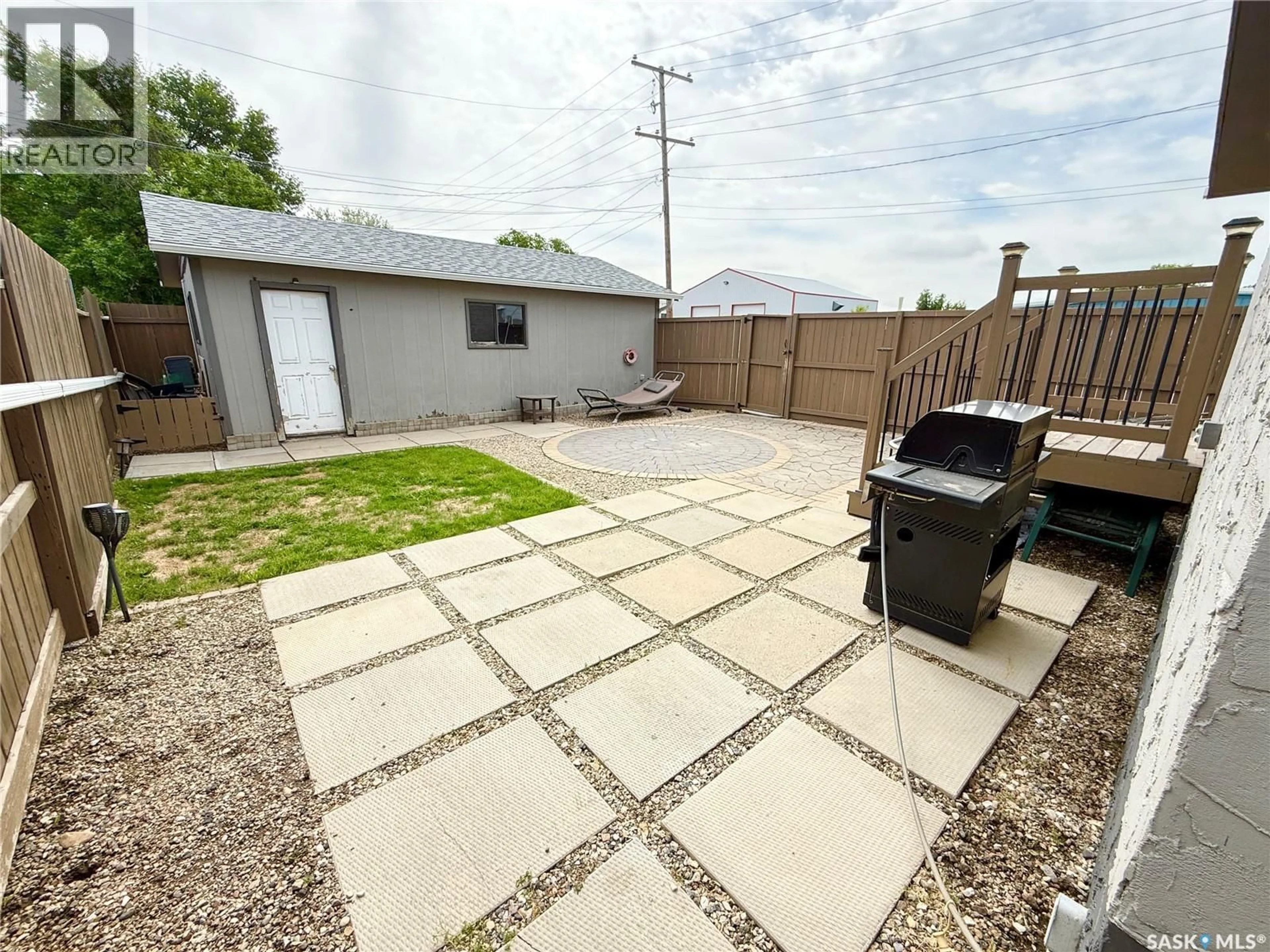 Patio, street for 4 9TH STREET, Weyburn Saskatchewan S4H1E5