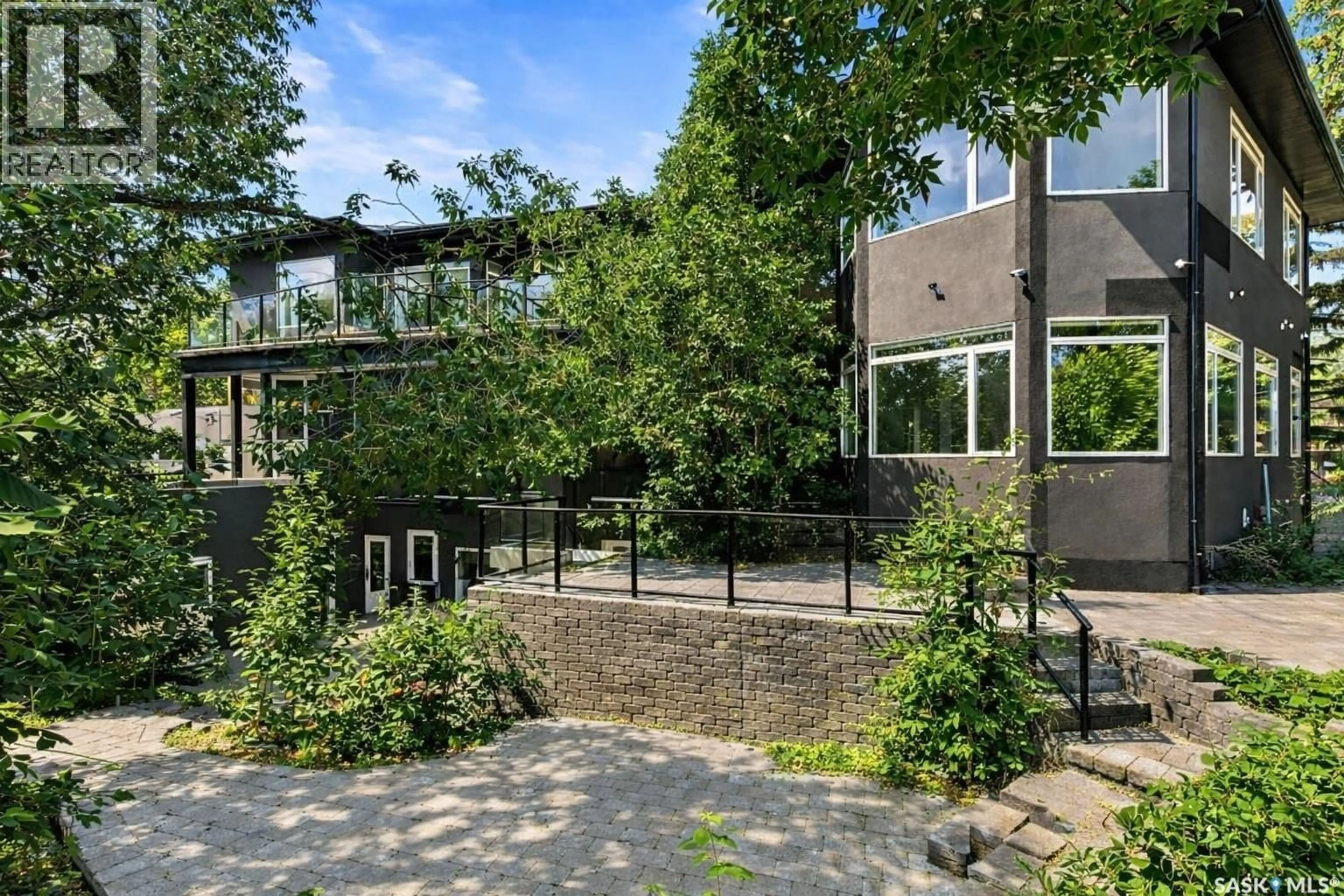 Patio, unknown for 3601 GRASSICK AVENUE, Regina Saskatchewan S4S0Z3