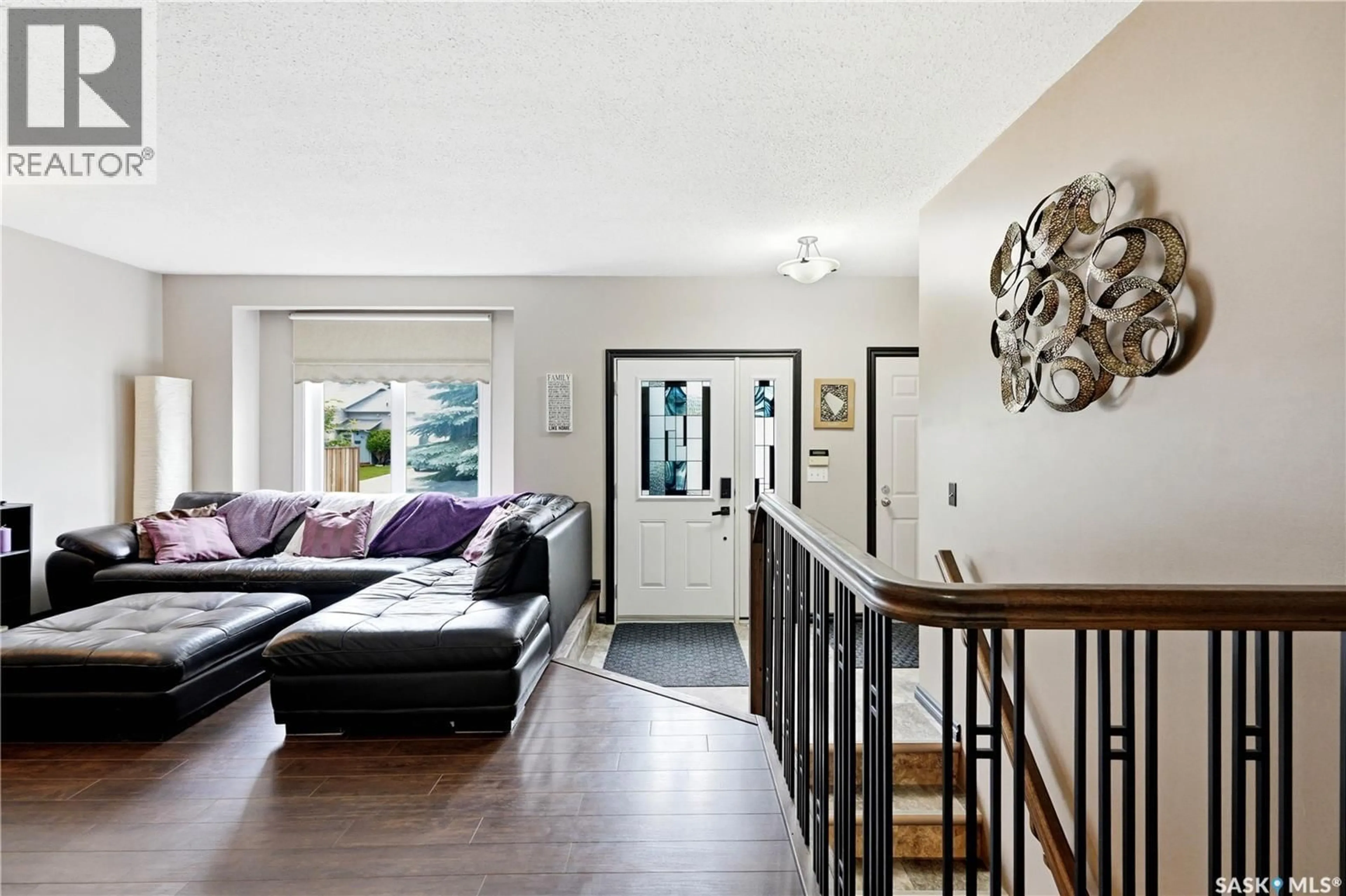 Unknown for 62 ROBINSON CRESCENT, Saskatoon Saskatchewan S7L6N9