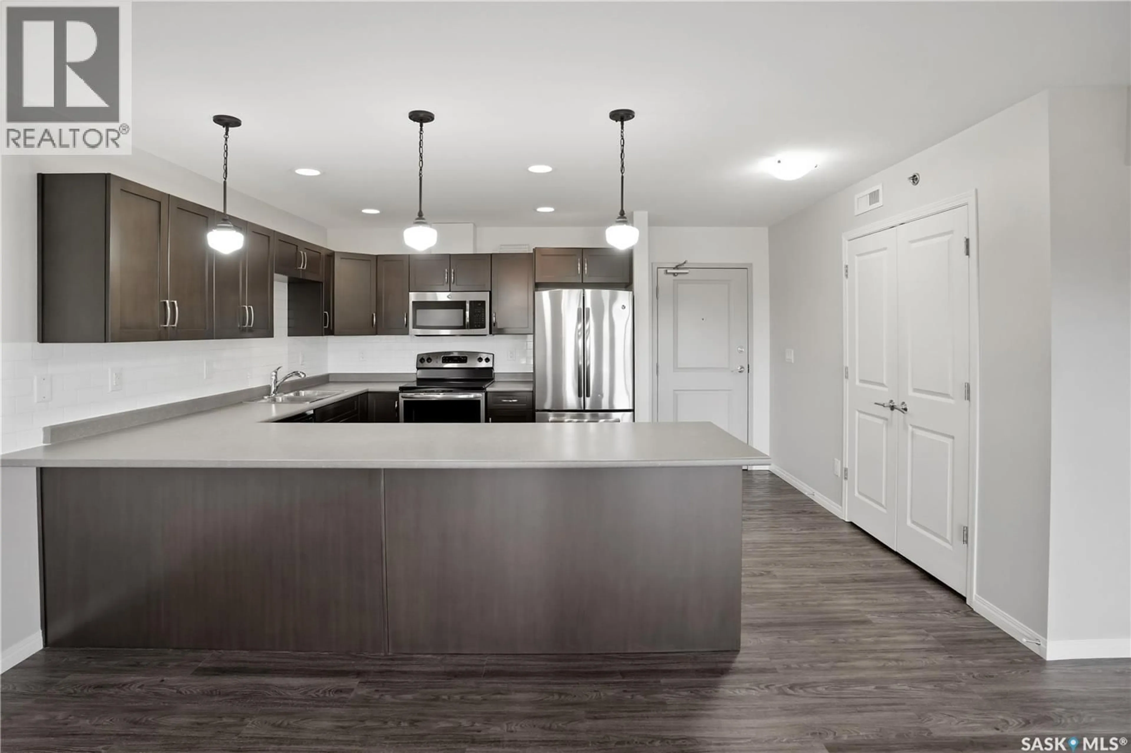 Open concept kitchen, unknown for 407 2452 KILLDEER DRIVE, North Battleford Saskatchewan S9A3T5