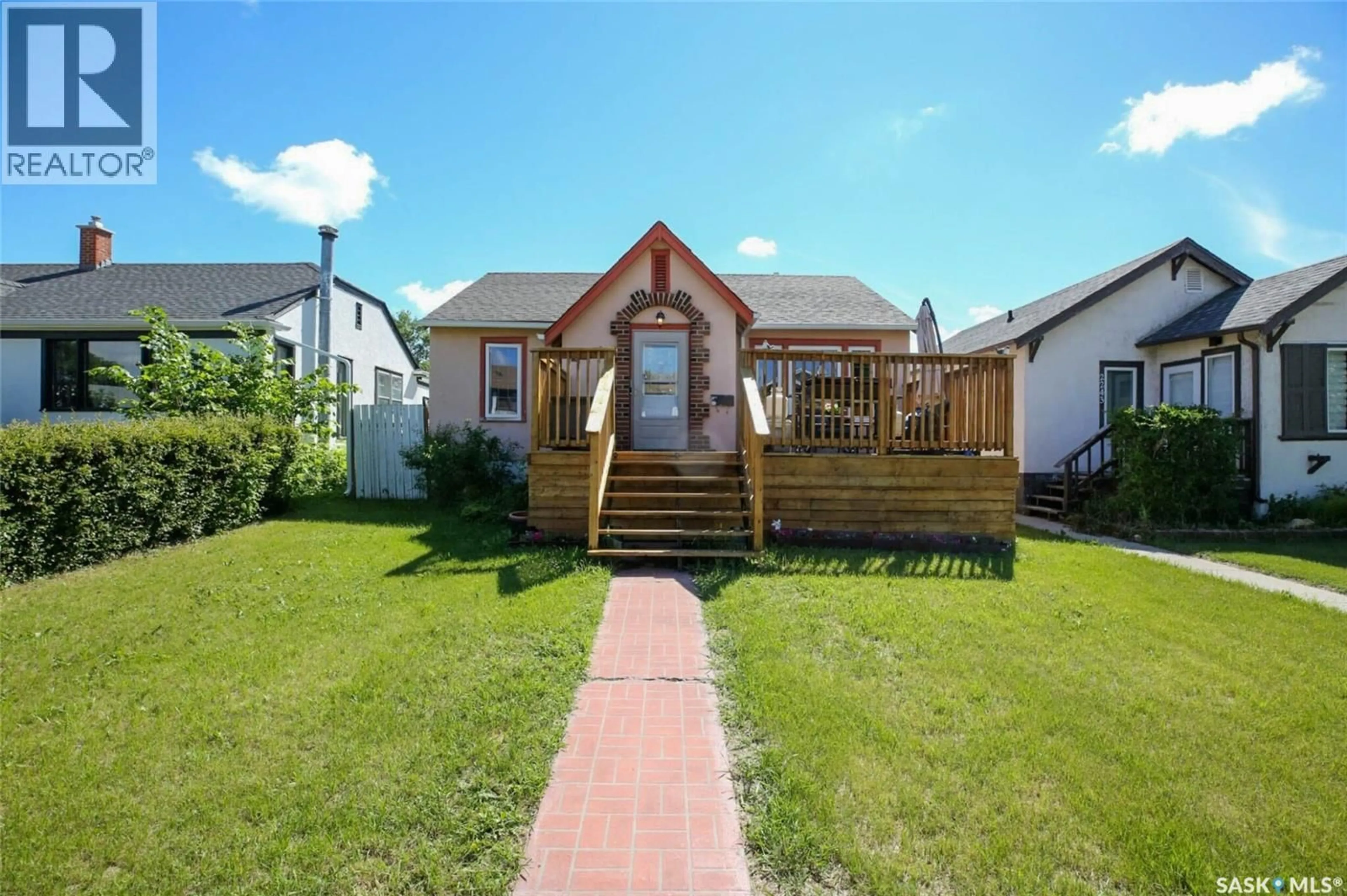 A pic from outside/outdoor area/front of a property/back of a property/a pic from drone, street for 2241 QUEEN STREET, Regina Saskatchewan S4T4C6