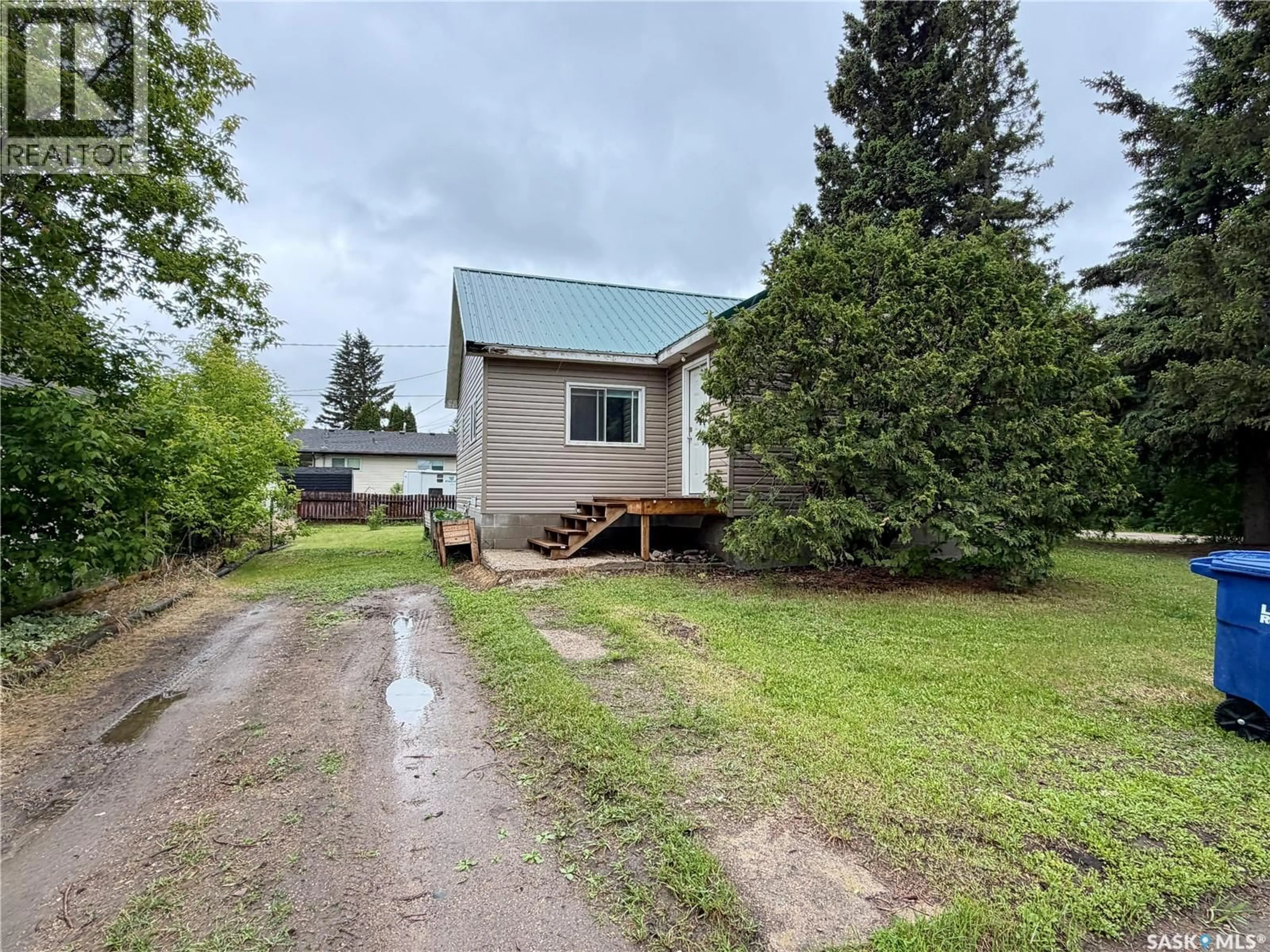 Unknown for 208 2ND STREET, Medstead Saskatchewan S0M1W0