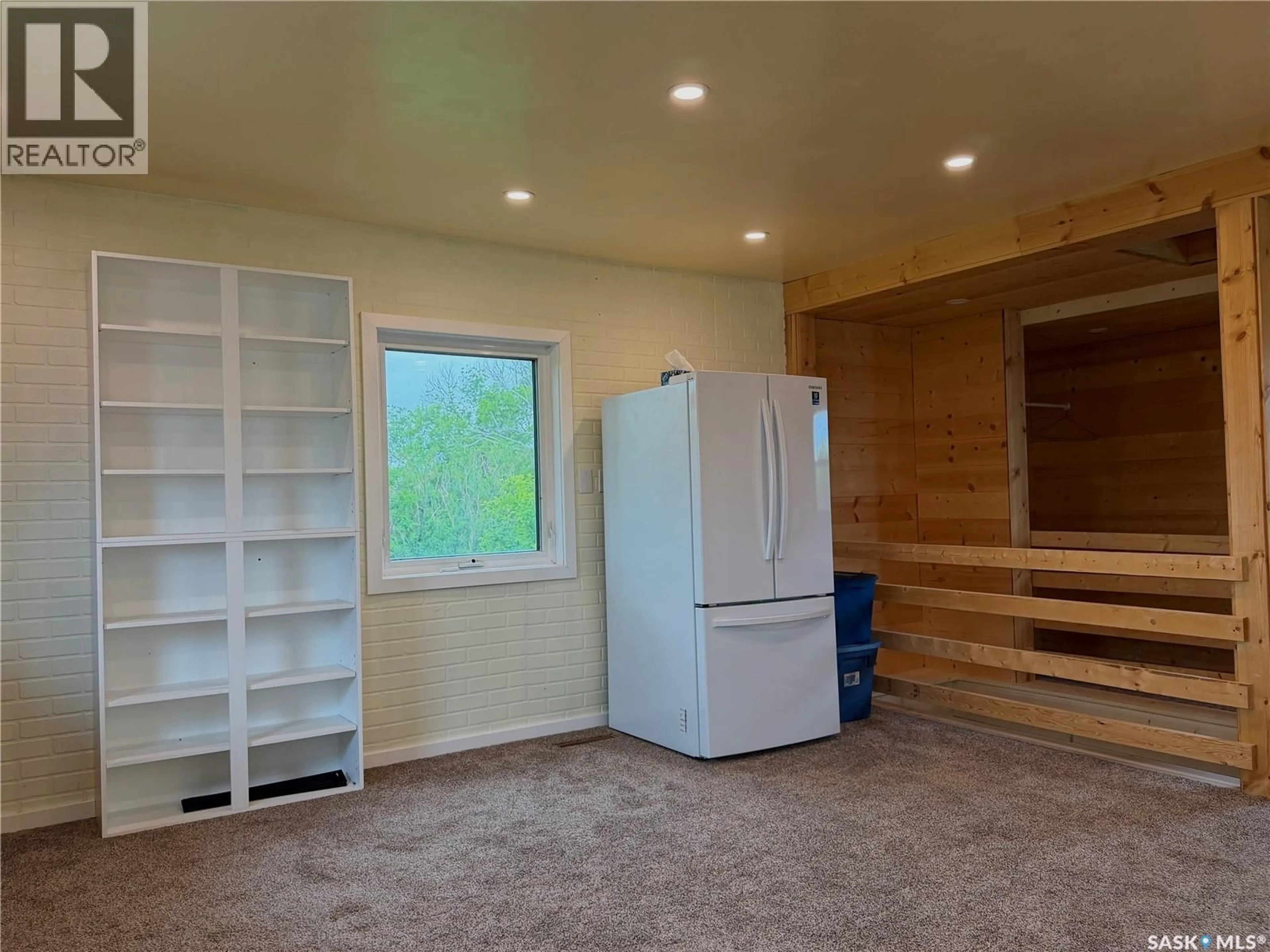 A pic of a room for VALLEY ACRES, Stewart Valley Saskatchewan S0N0E9