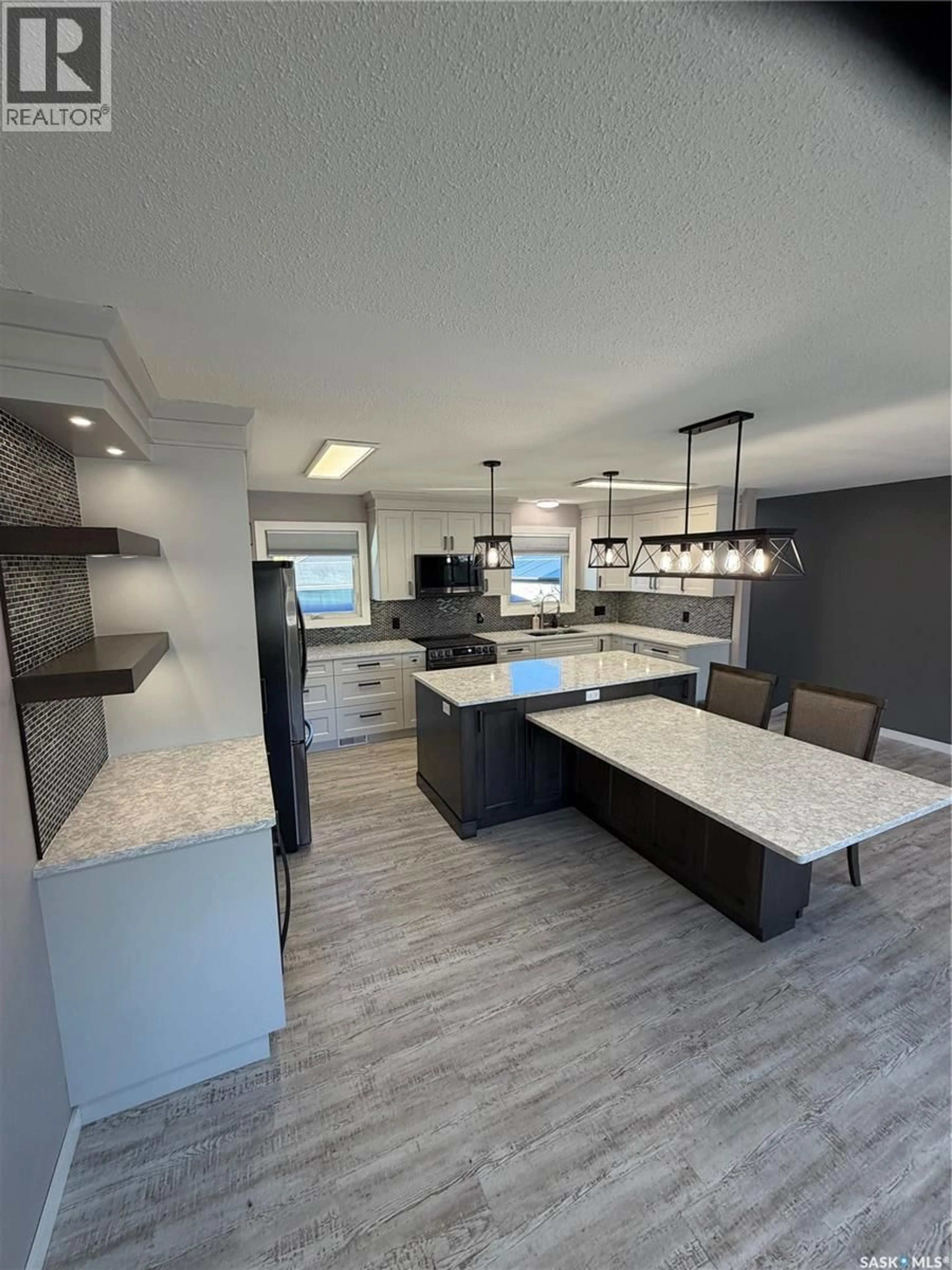Open concept kitchen, unknown for 531 PRINCE STREET, Hudson Bay Saskatchewan S0E0Y0