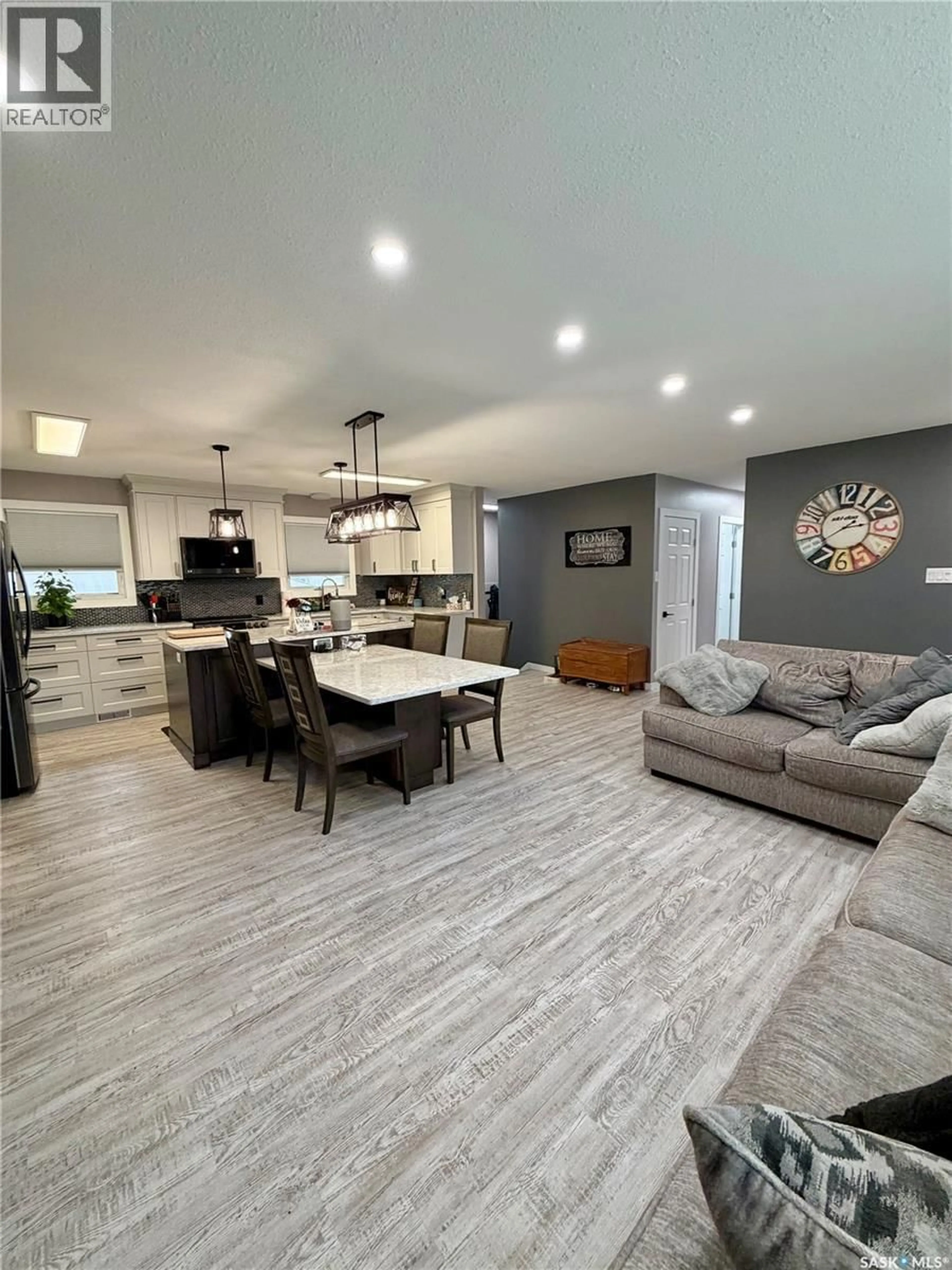 Open concept kitchen, unknown for 531 PRINCE STREET, Hudson Bay Saskatchewan S0E0Y0