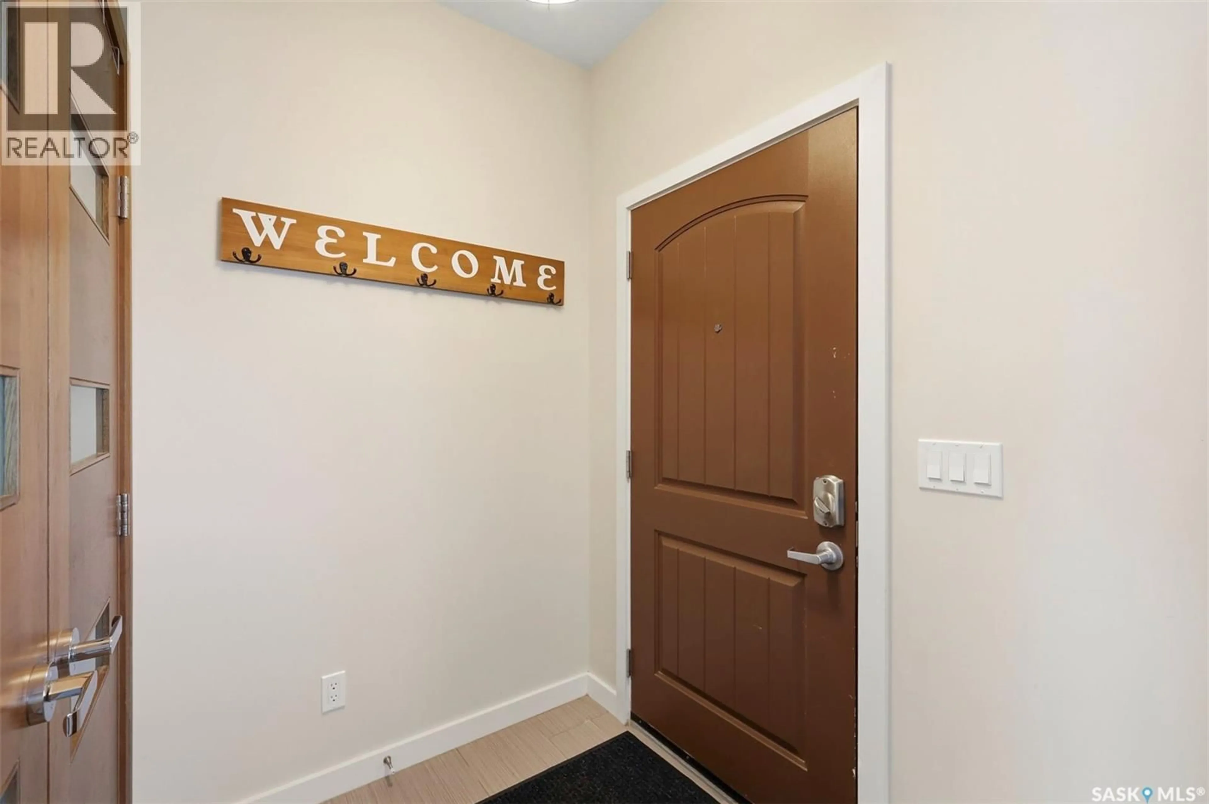 Indoor foyer for 115 TWEED LANE, Saskatoon Saskatchewan S7V0K1