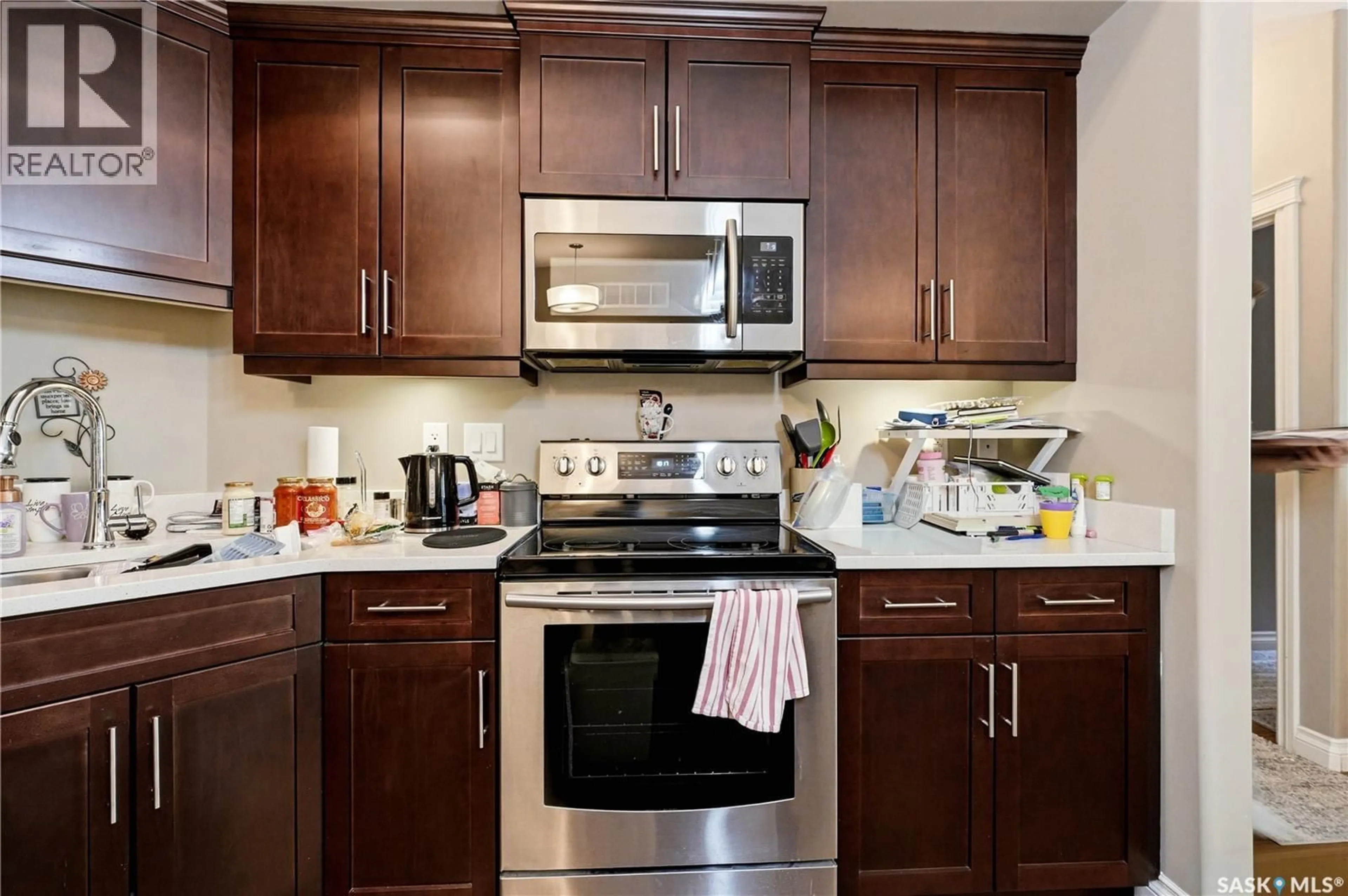Standard kitchen, unknown for 105 423 NELSON ROAD, Saskatoon Saskatchewan S7S1P2