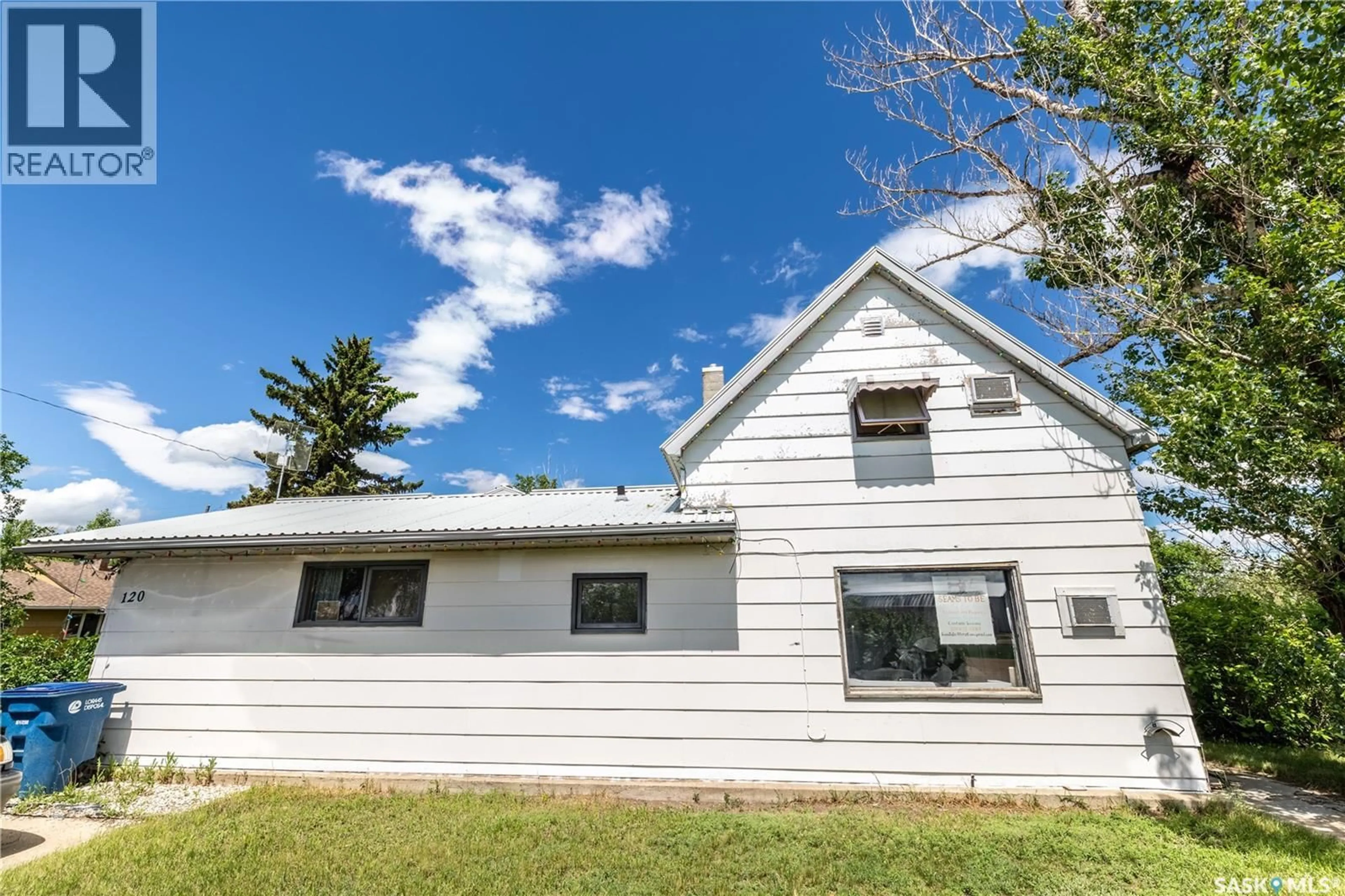 Home with vinyl exterior material, unknown for 120 CROCUS AVENUE, Briercrest Saskatchewan S0H0K0