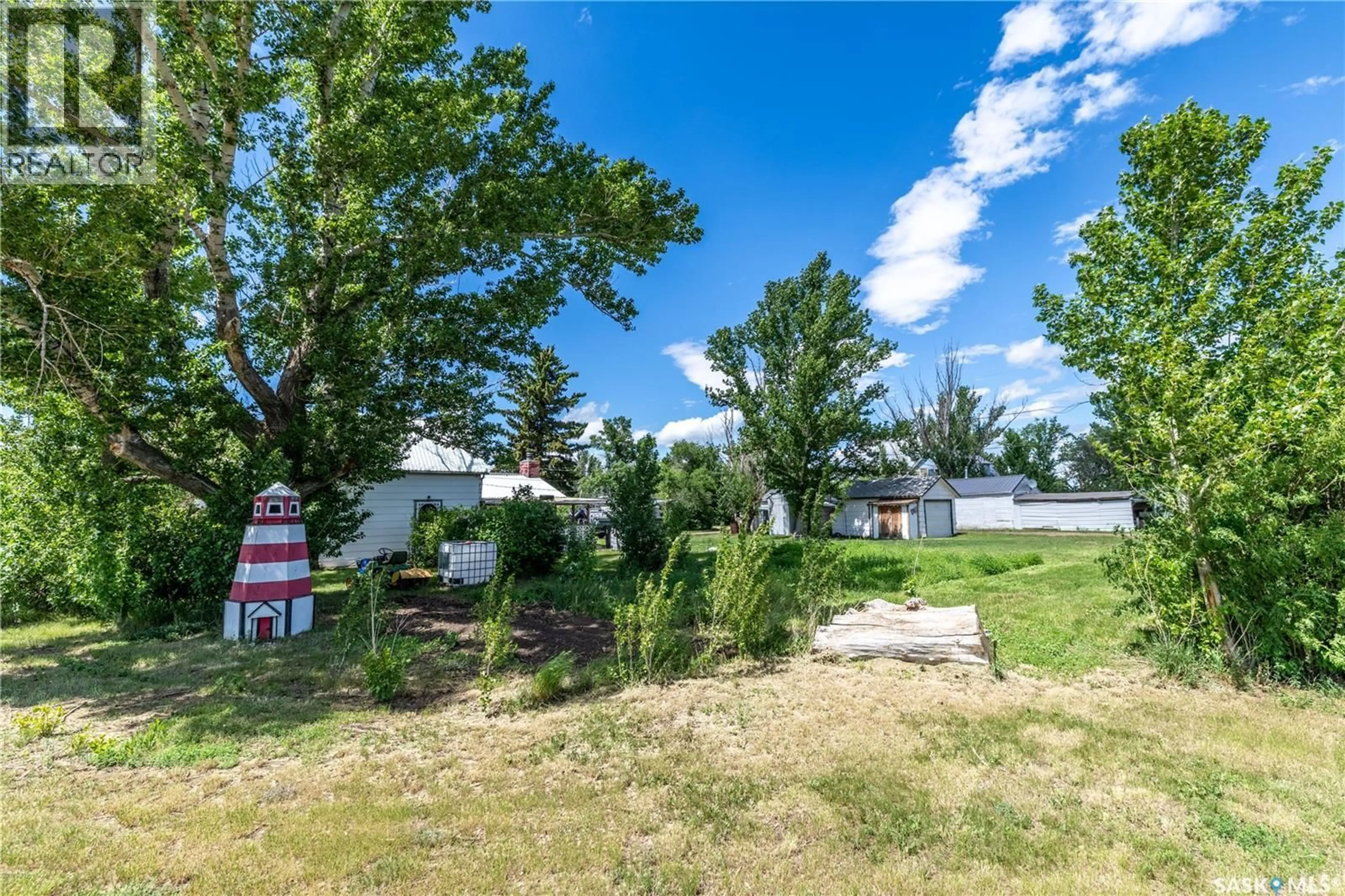 A pic from outside/outdoor area/front of a property/back of a property/a pic from drone, unknown for 120 CROCUS AVENUE, Briercrest Saskatchewan S0H0K0