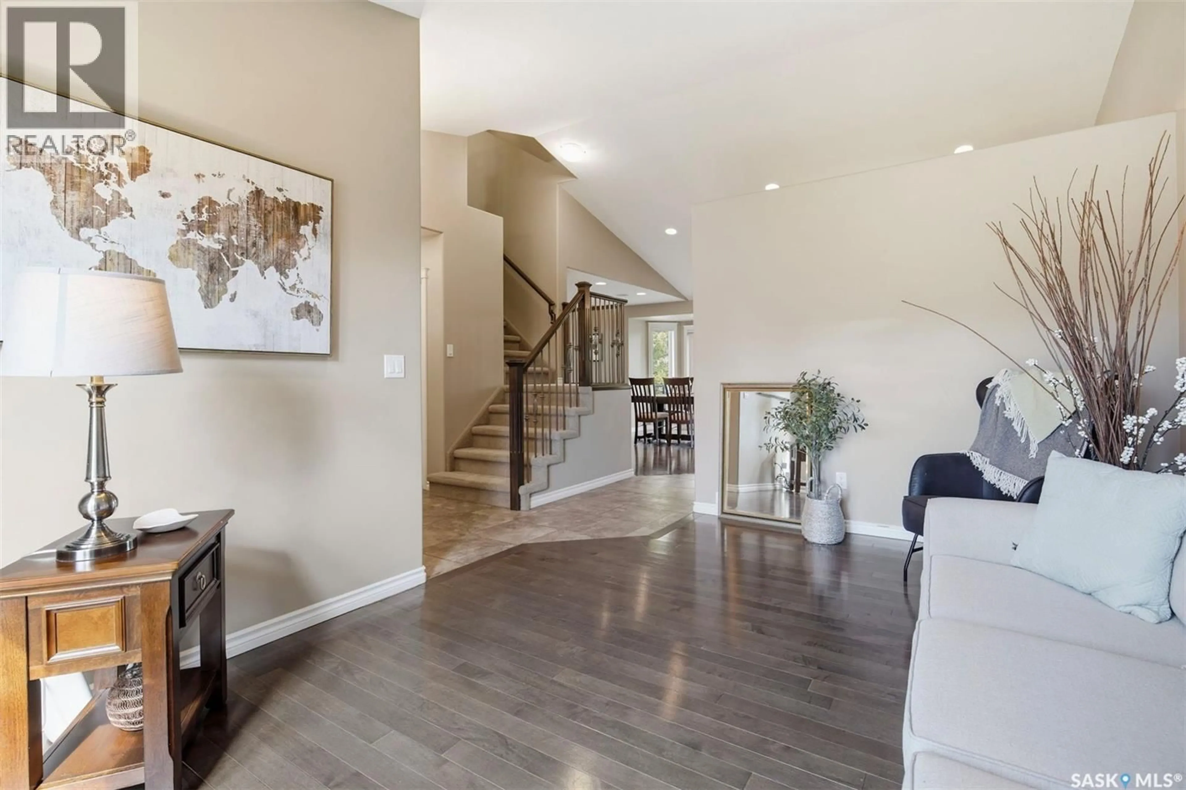 Indoor entryway for 310 BORLASE COVE, Saskatoon Saskatchewan S7T0B7