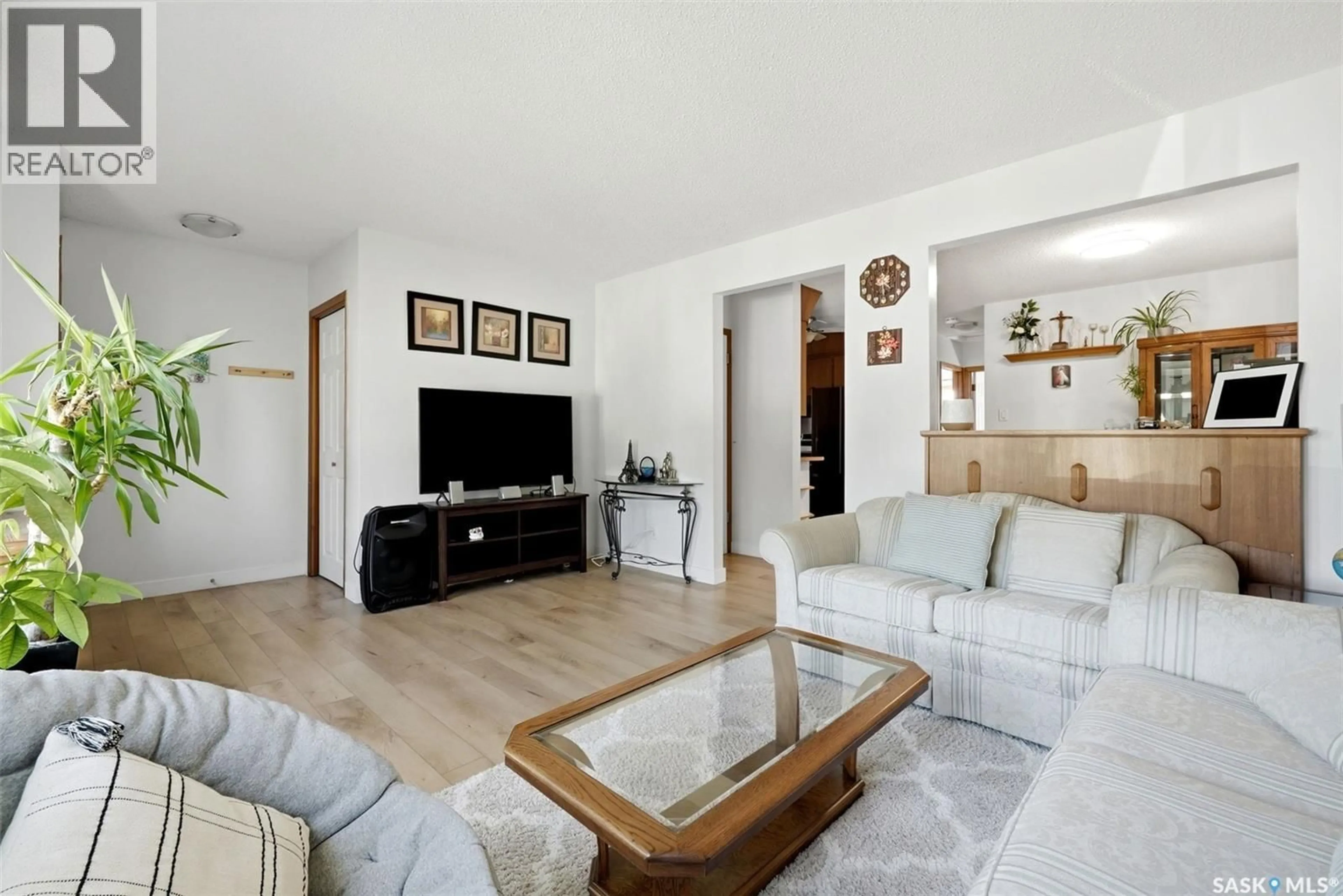 Living room with furniture, unknown for 2172 REYNOLDS STREET, Regina Saskatchewan S4N3N1