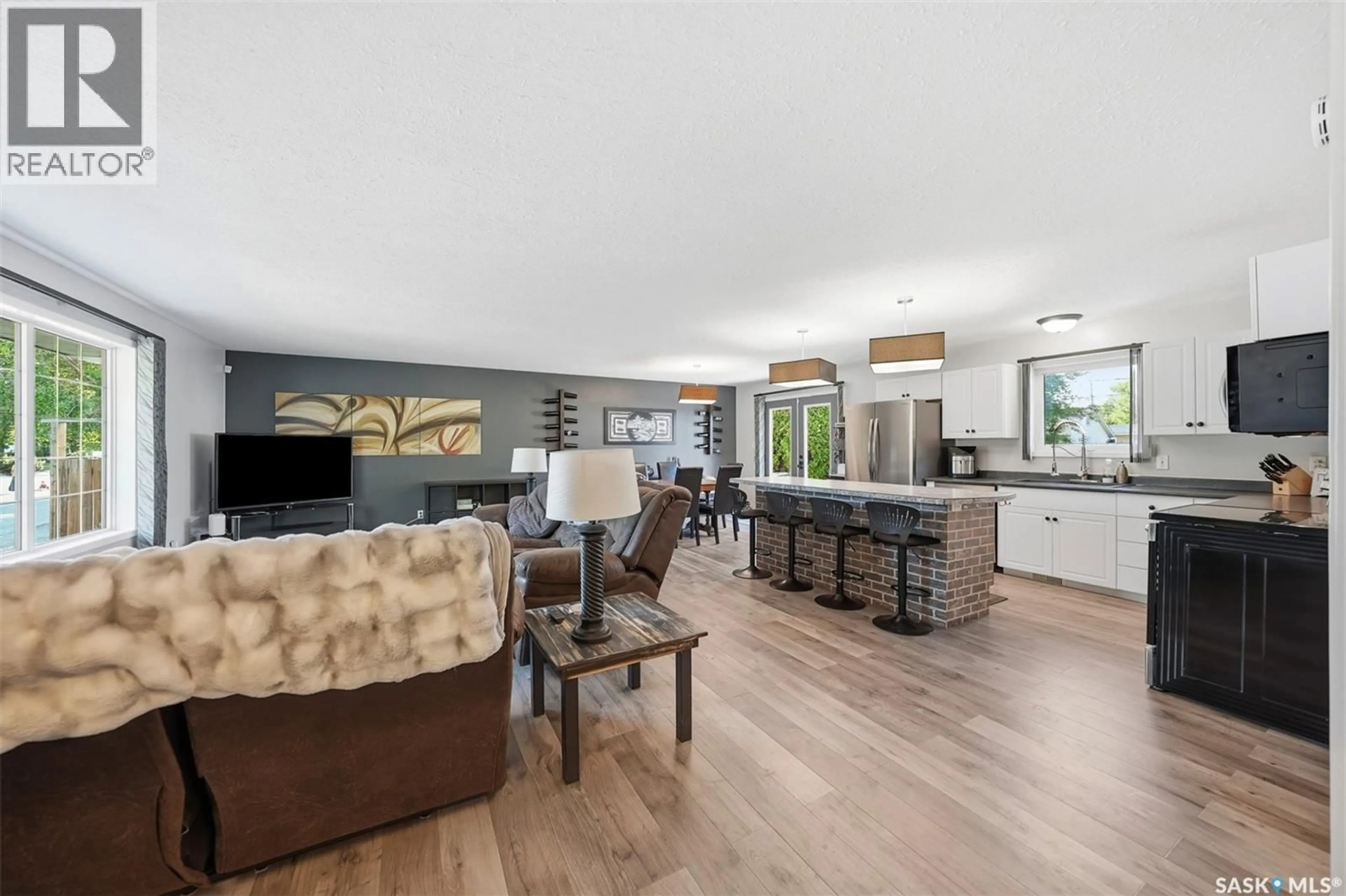 Open concept kitchen, unknown for 351 Y AVENUE, Saskatoon Saskatchewan S7M3J6