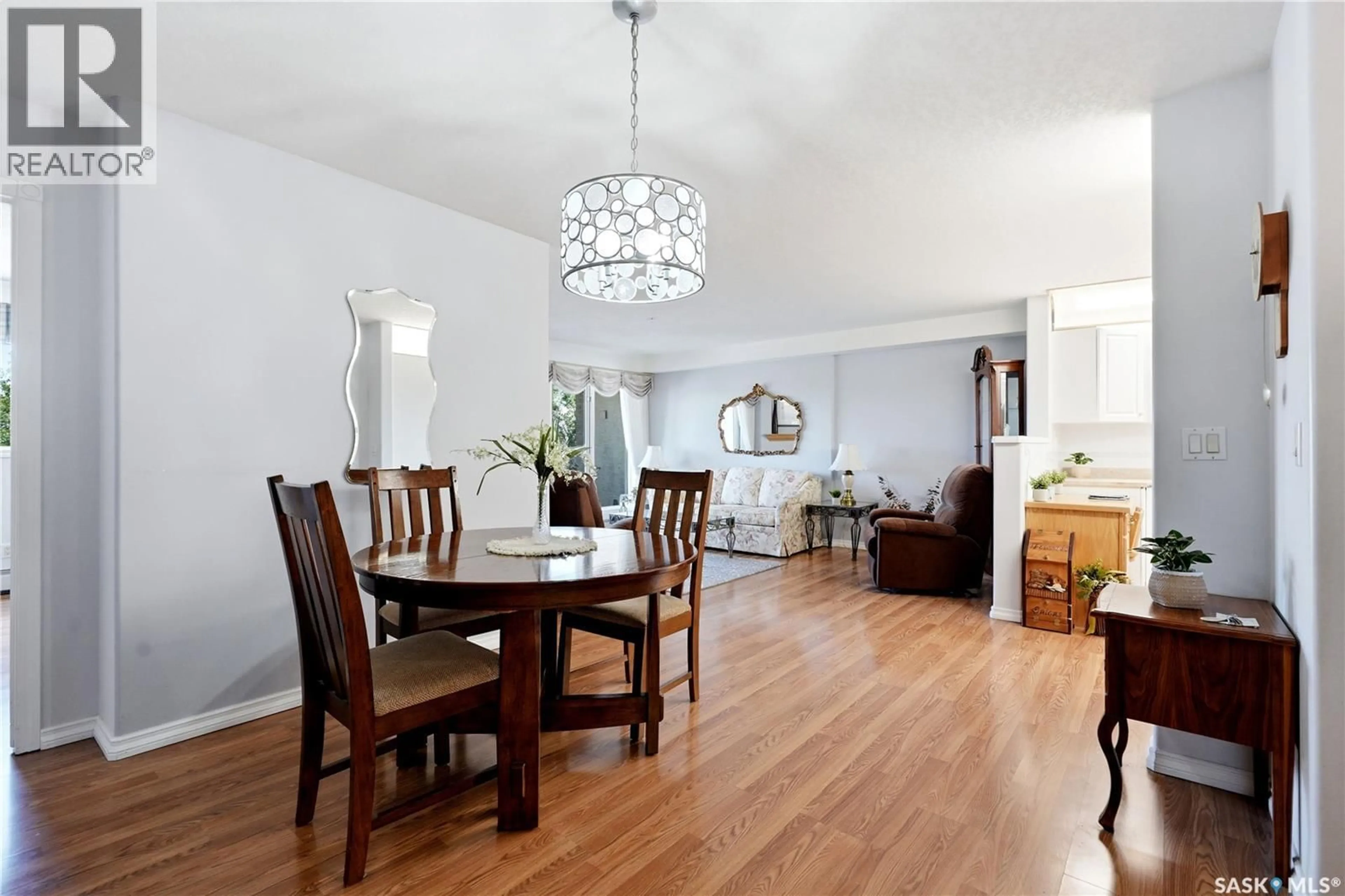 Dining room, wood/laminate floor for 325 - 305 KEEVIL CRESCENT, Saskatoon Saskatchewan S7N4R8