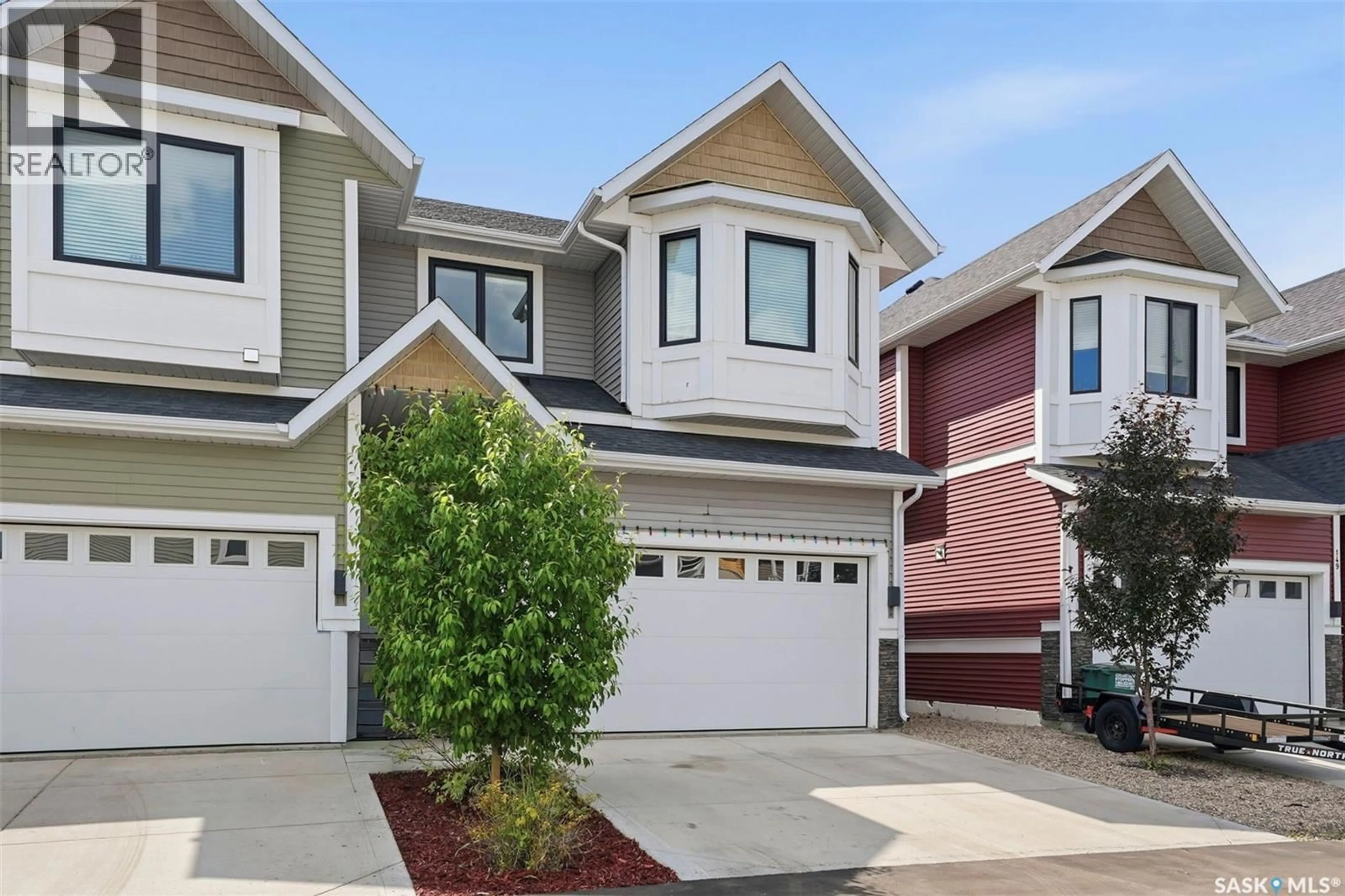 Home with vinyl exterior material, street for 150 3220 11TH STREET, Saskatoon Saskatchewan S7M5M4