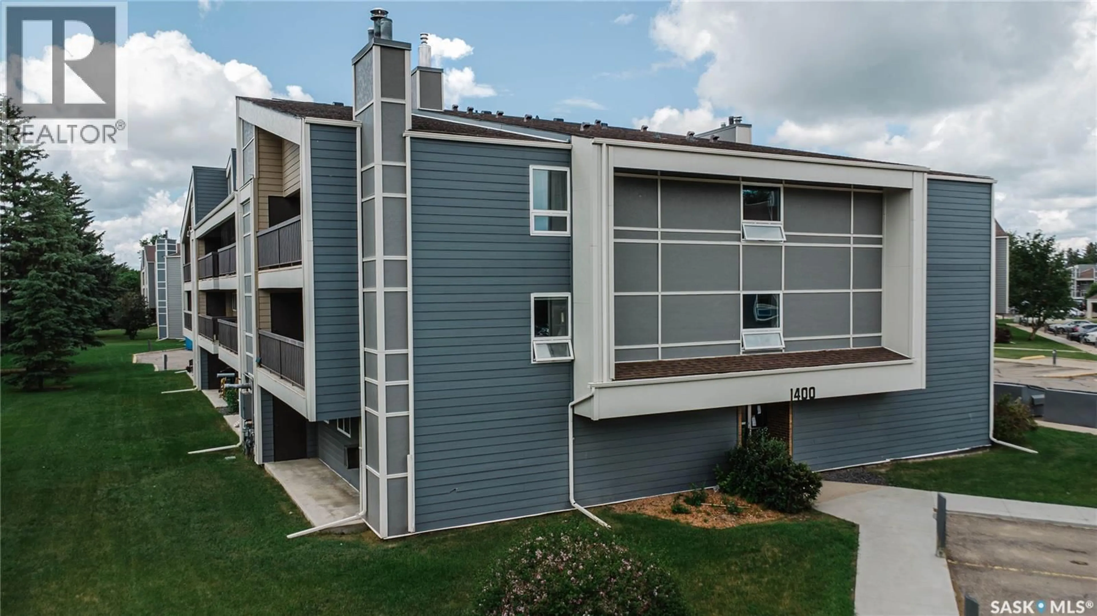 Home with vinyl exterior material, building for E - 1423 425 115TH STREET, Saskatoon Saskatchewan S7N2E5