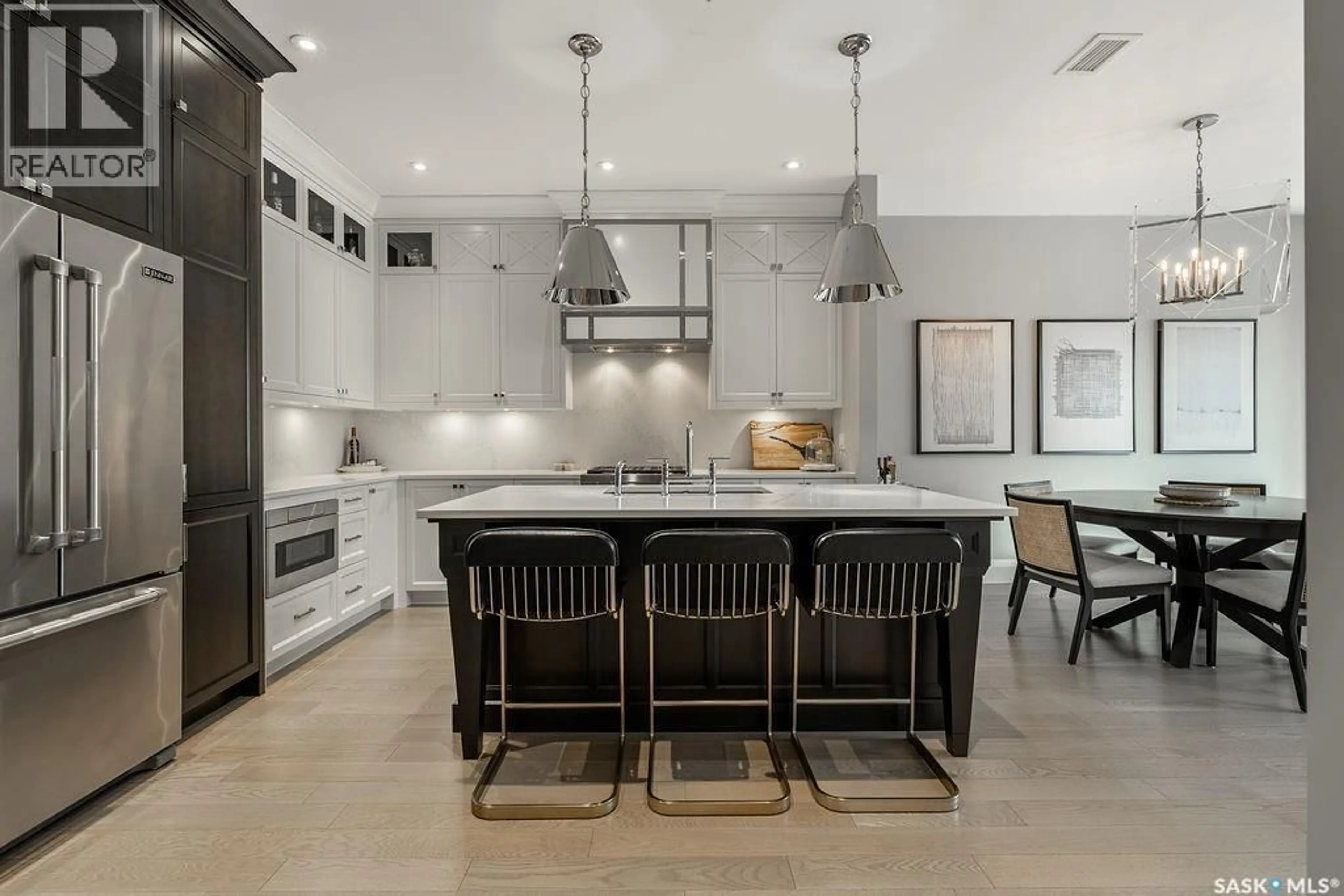 Contemporary kitchen, unknown for 404 - 107 CARTWRIGHT STREET, Saskatoon Saskatchewan S7T0W6