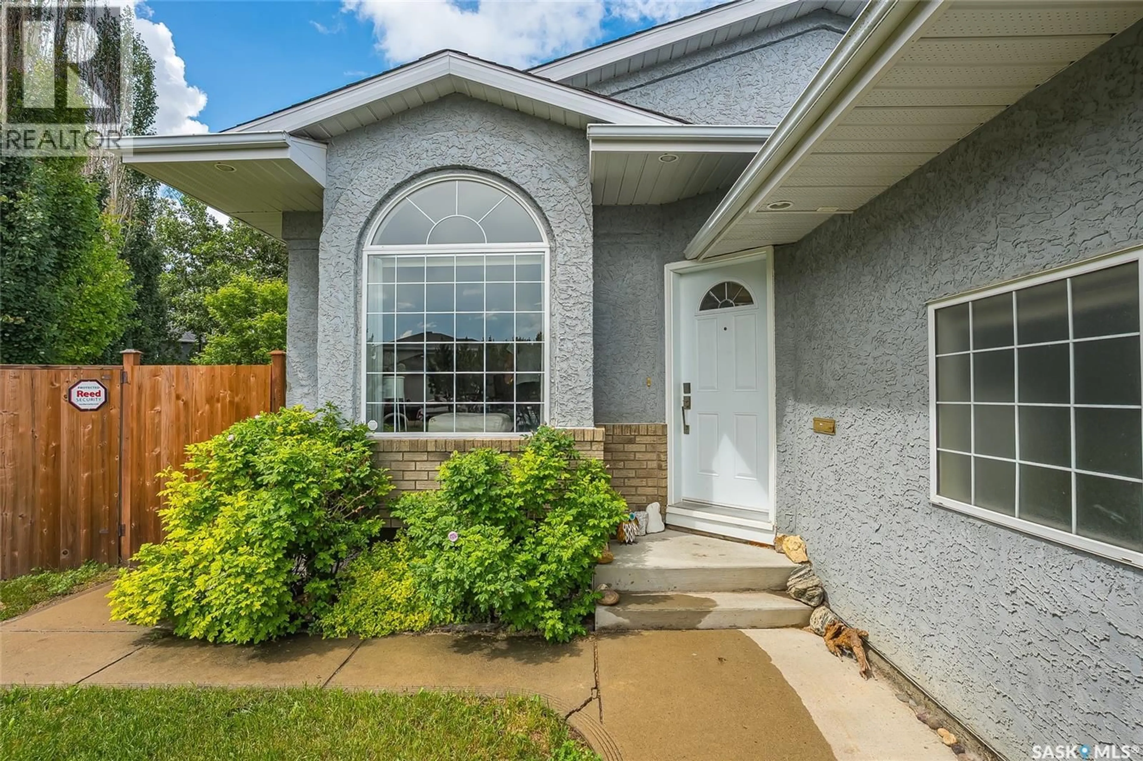 Home with vinyl exterior material, unknown for 130 STRUMM TERRACE, Saskatoon Saskatchewan S7M5V4