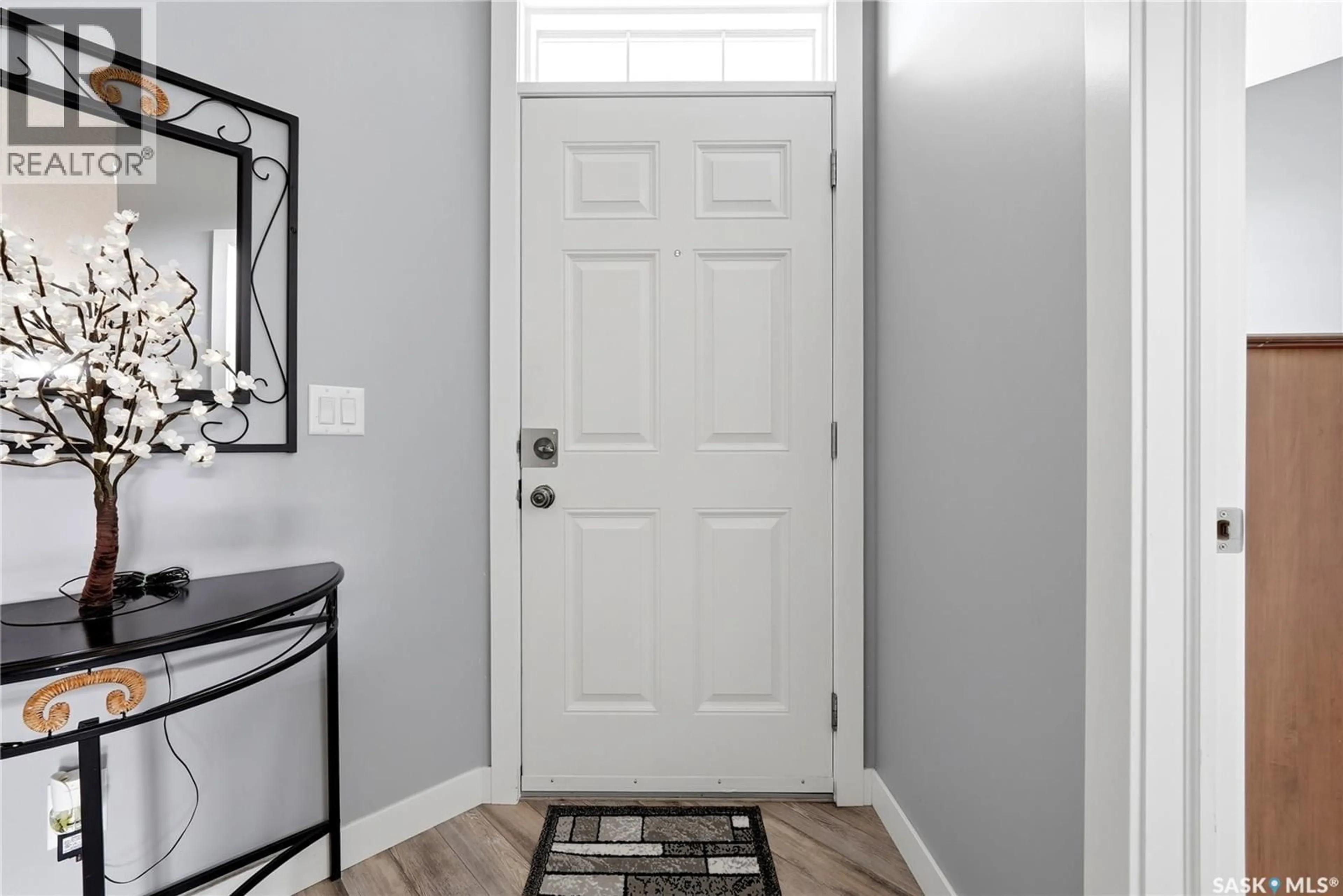Indoor entryway for 4185 GREEN APPLE DRIVE, Regina Saskatchewan S4V1S1