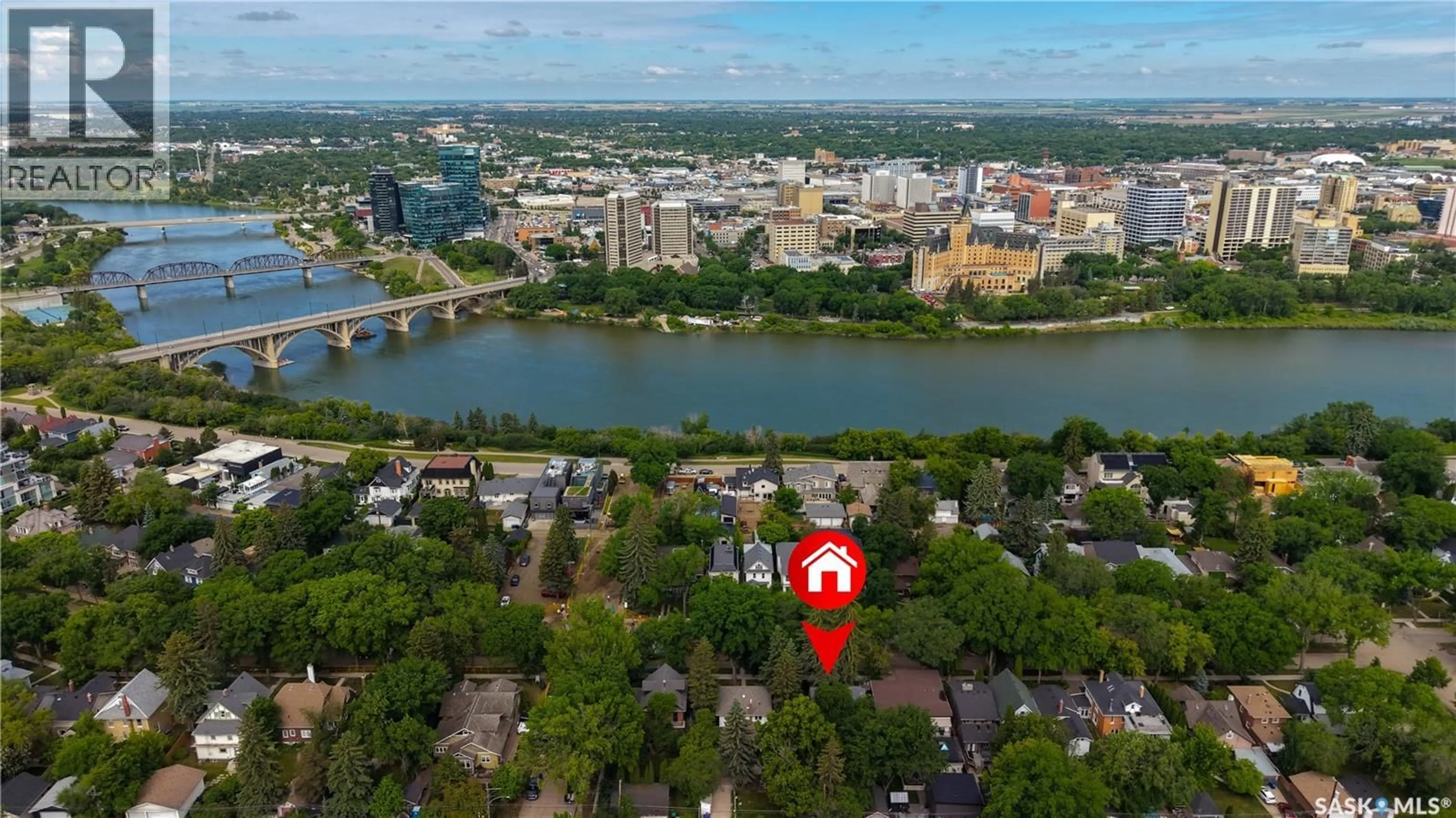 A pic from outside/outdoor area/front of a property/back of a property/a pic from drone, water/lake/river/ocean view for 710 UNIVERSITY DRIVE, Saskatoon Saskatchewan S7N0J4