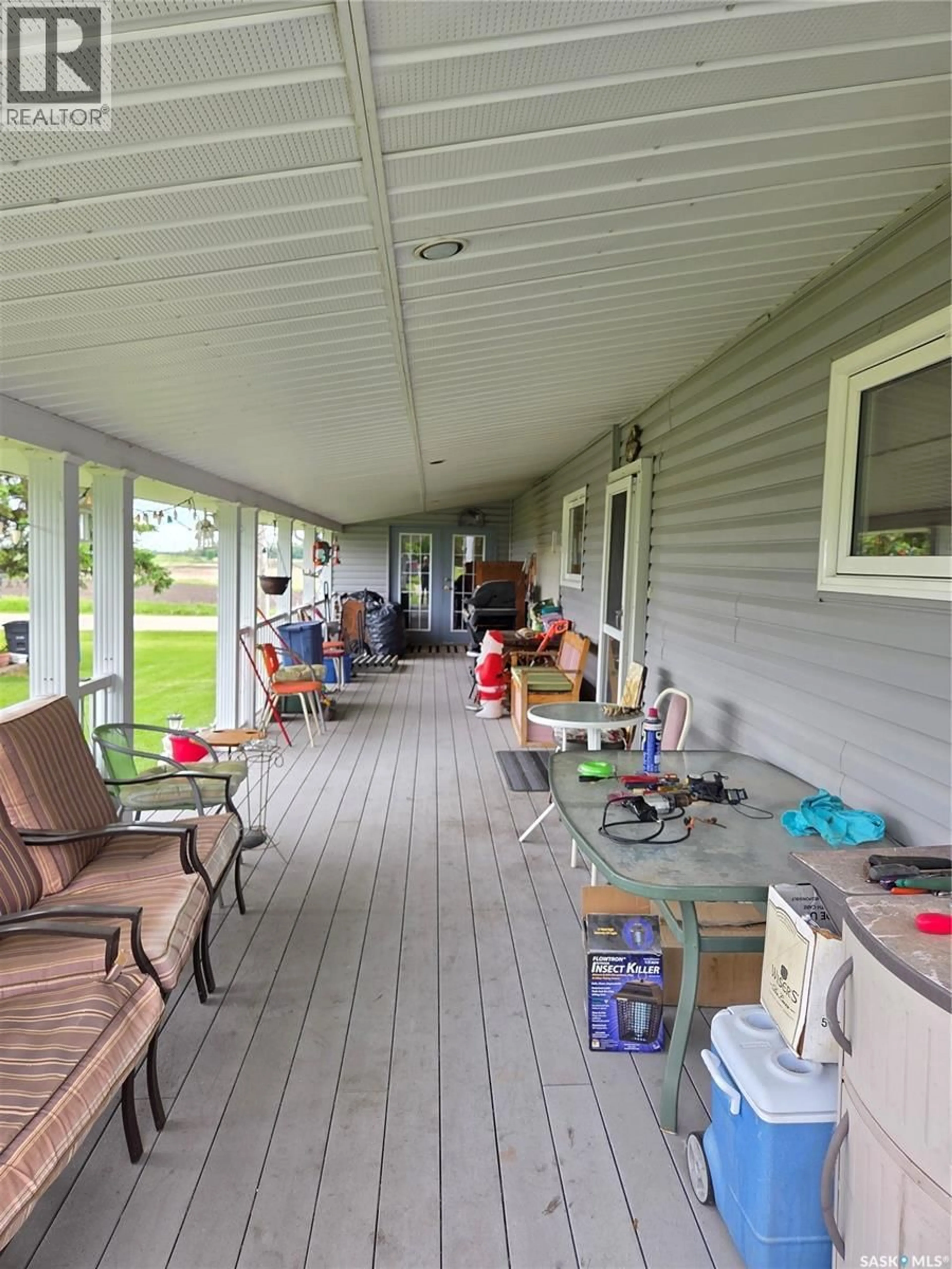 Patio, street for 15 ADELAIDE STREET, Manor Saskatchewan S0C1R0