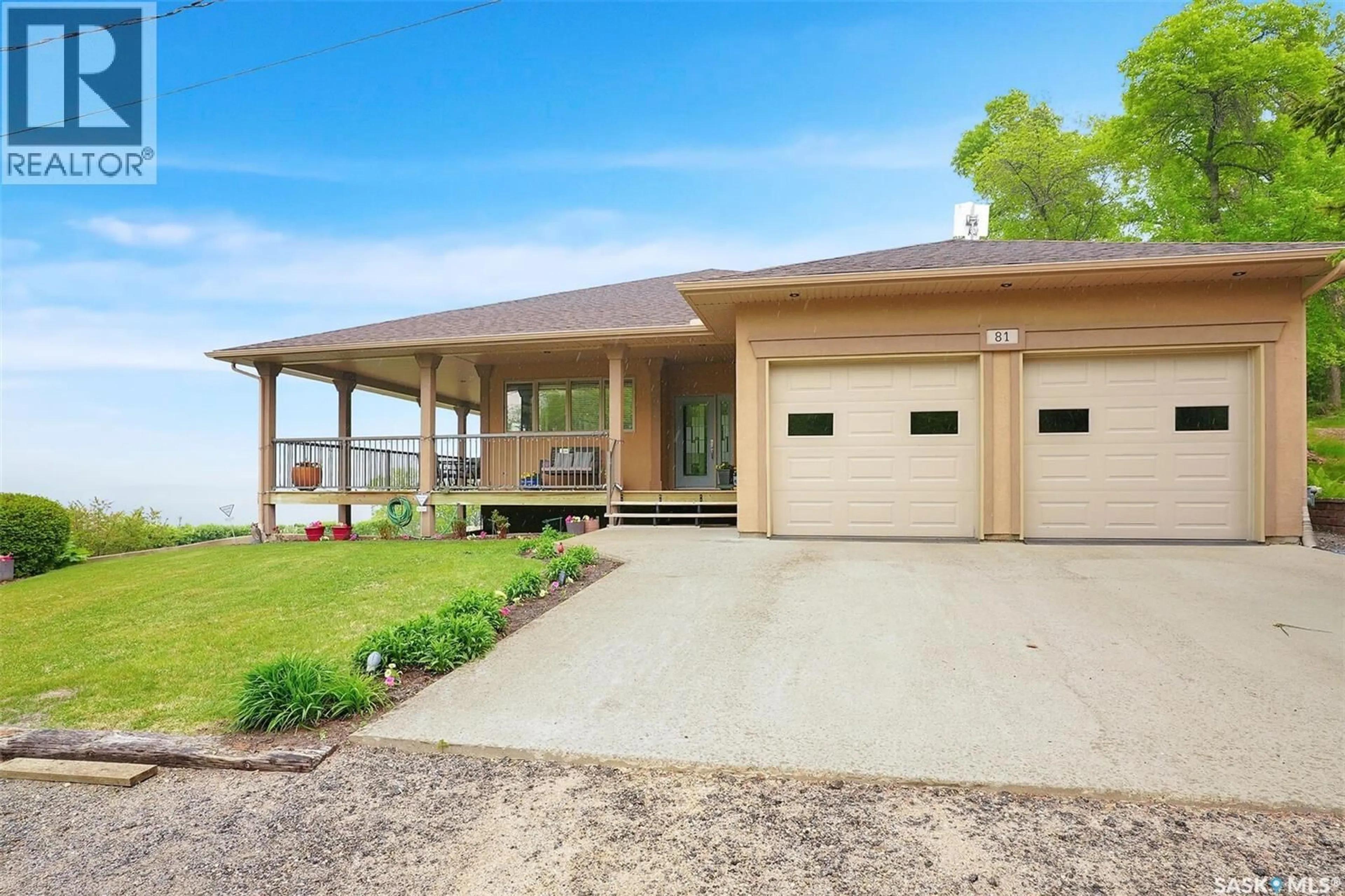 Home with vinyl exterior material, water/lake/river/ocean view for 81 KINSLEY PLACE, Mission Lake Saskatchewan S0G1S0