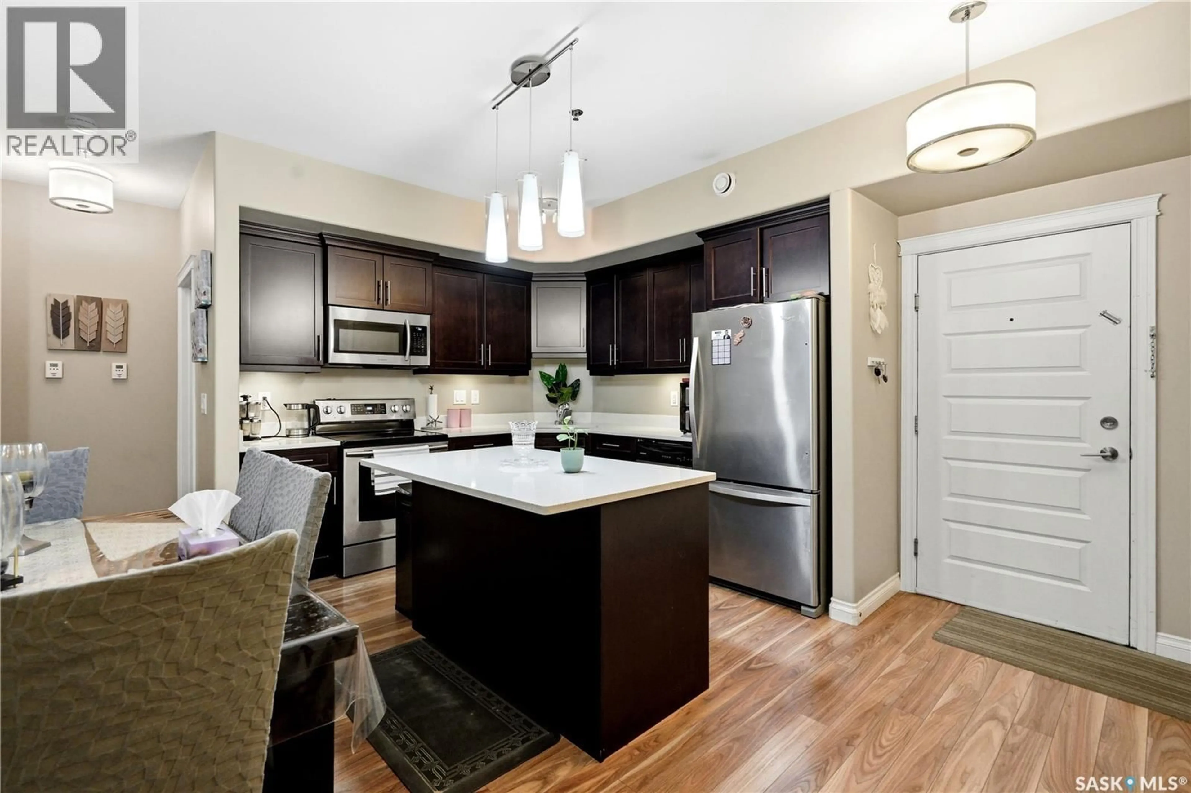 Standard kitchen, unknown for 423 - 107 NELSON ROAD, Saskatoon Saskatchewan S7S1P2