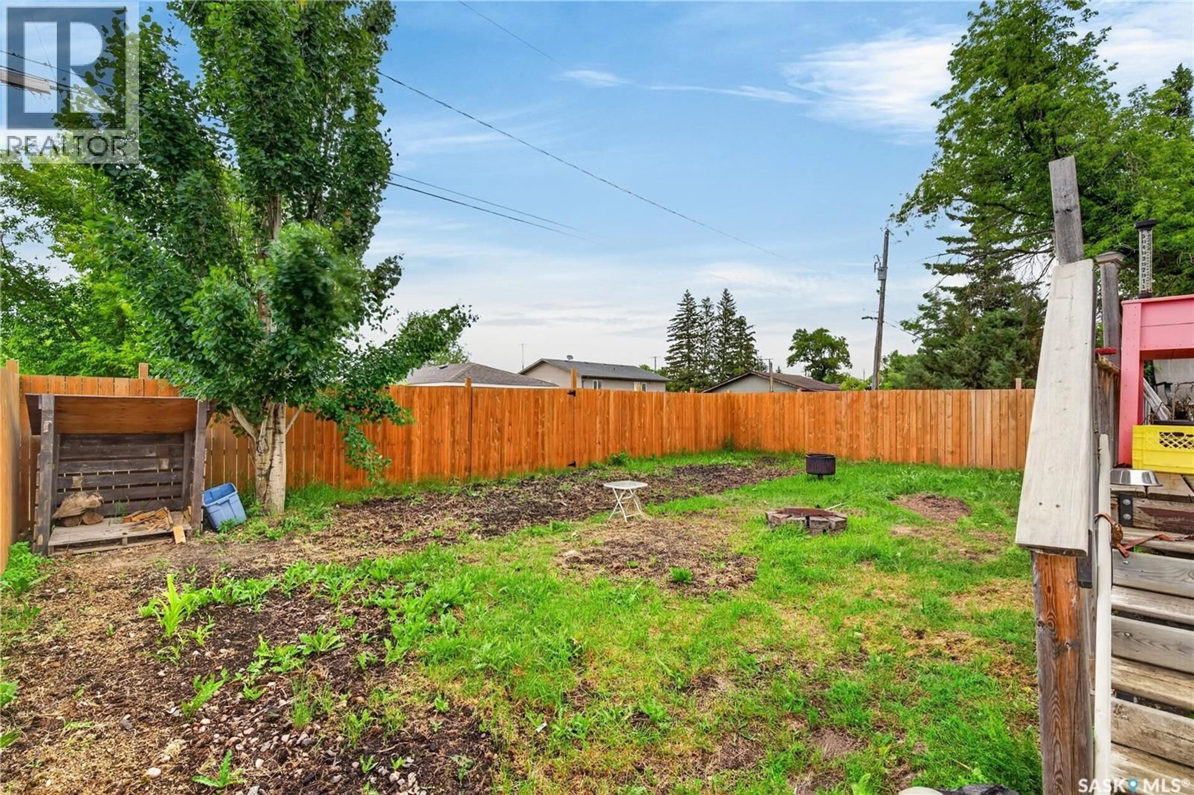 Patio, mountain view for 815 98TH AVENUE, Tisdale Saskatchewan S0E1T0
