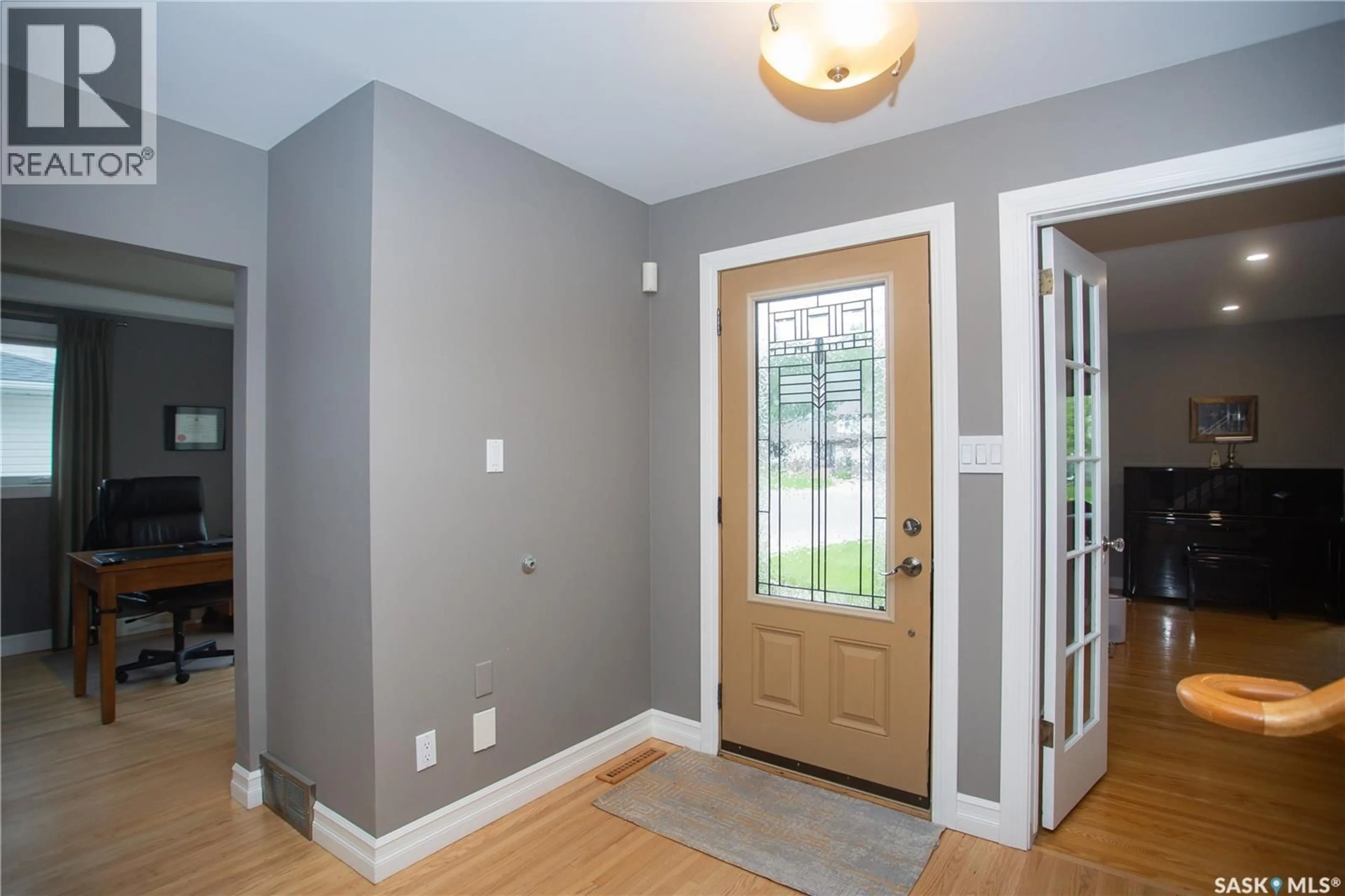 Indoor entryway for 6 HARRINGTON PLACE, Saskatoon Saskatchewan S7H3Y5