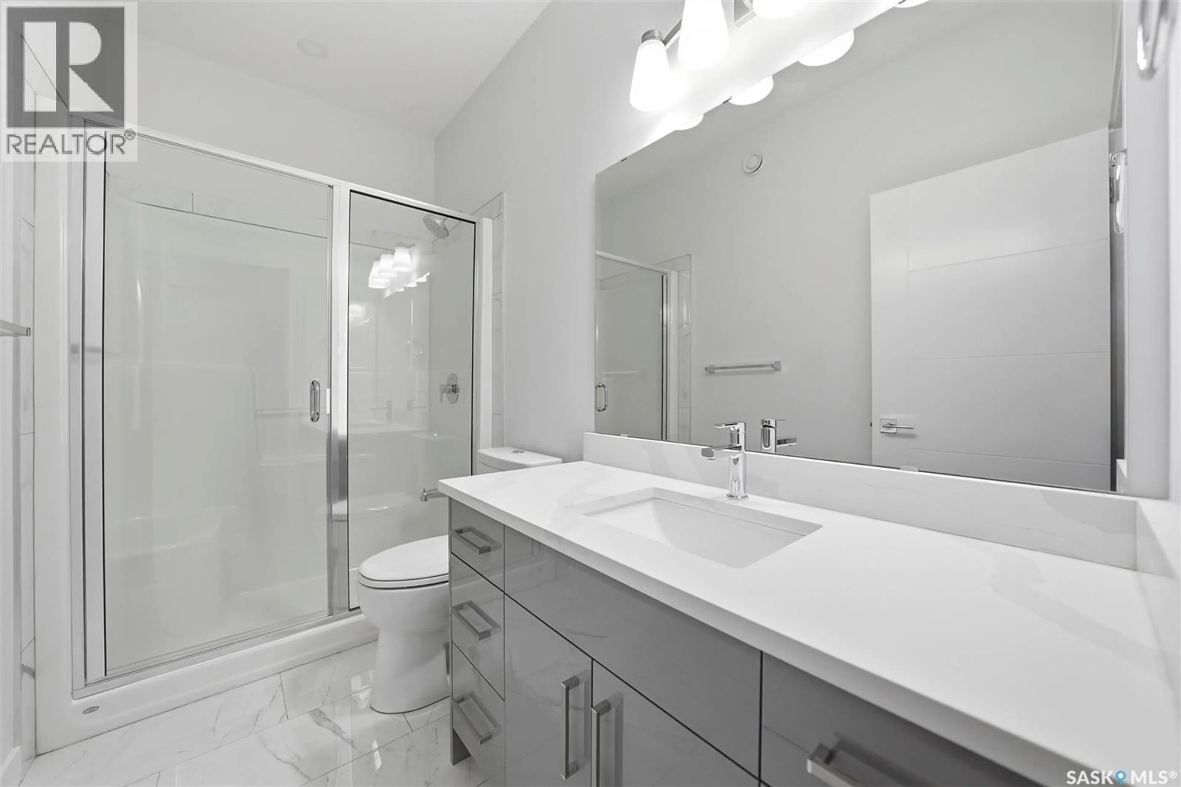 Standard bathroom, ceramic/tile floor for 534 SHARMA CRESCENT, Saskatoon Saskatchewan S7W1K5