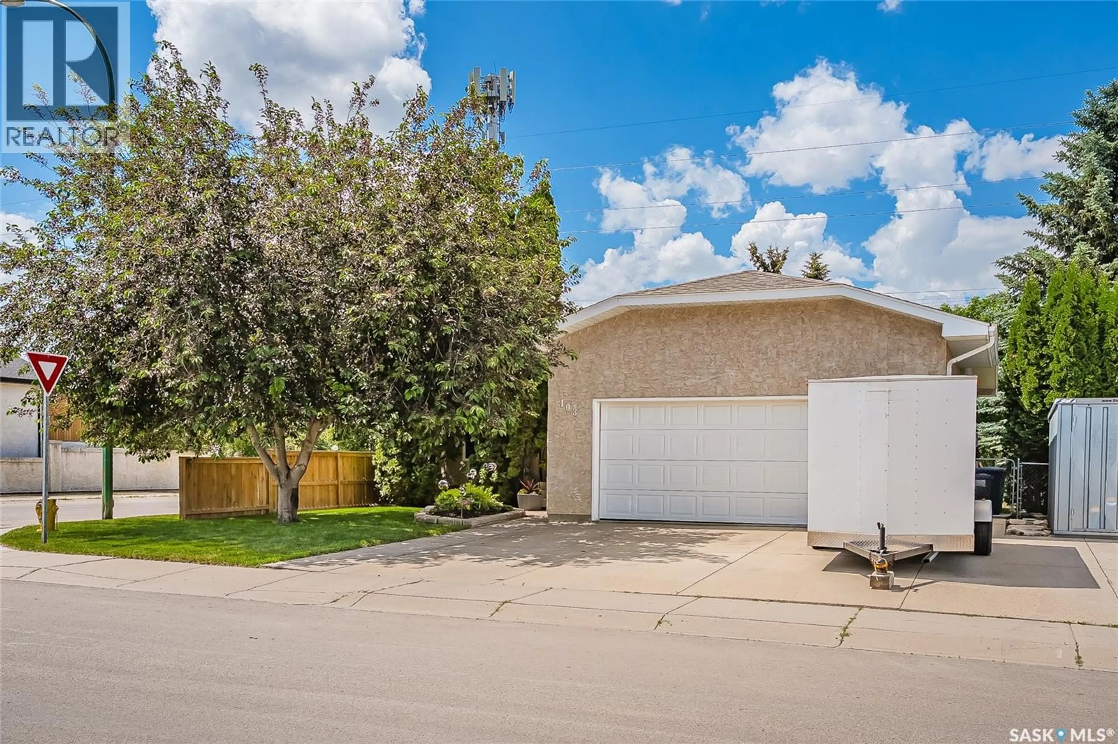 Unknown for 103 BORNSTEIN CRESCENT, Saskatoon Saskatchewan S7N3Y4