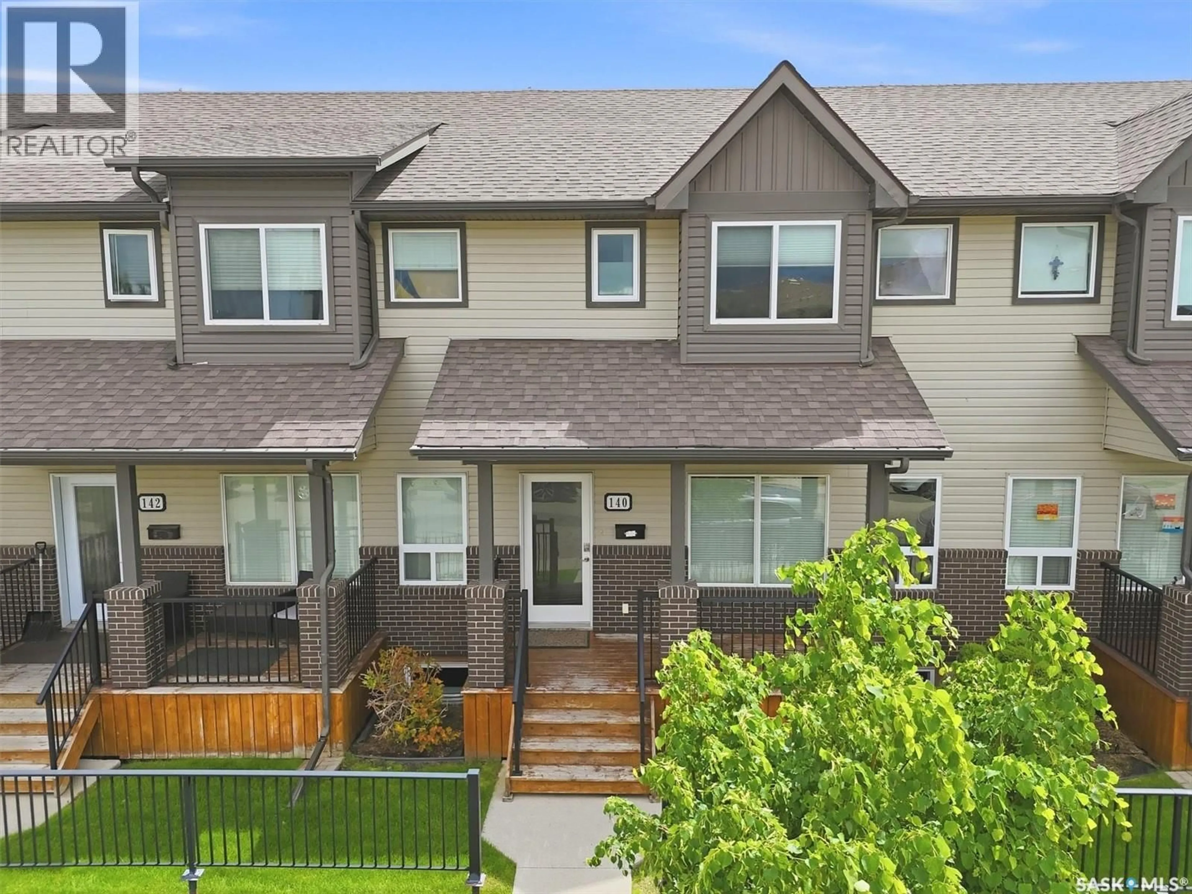 Home with vinyl exterior material, mountain view for 140 SHEPHERD CRESCENT, Saskatoon Saskatchewan S7W0B1
