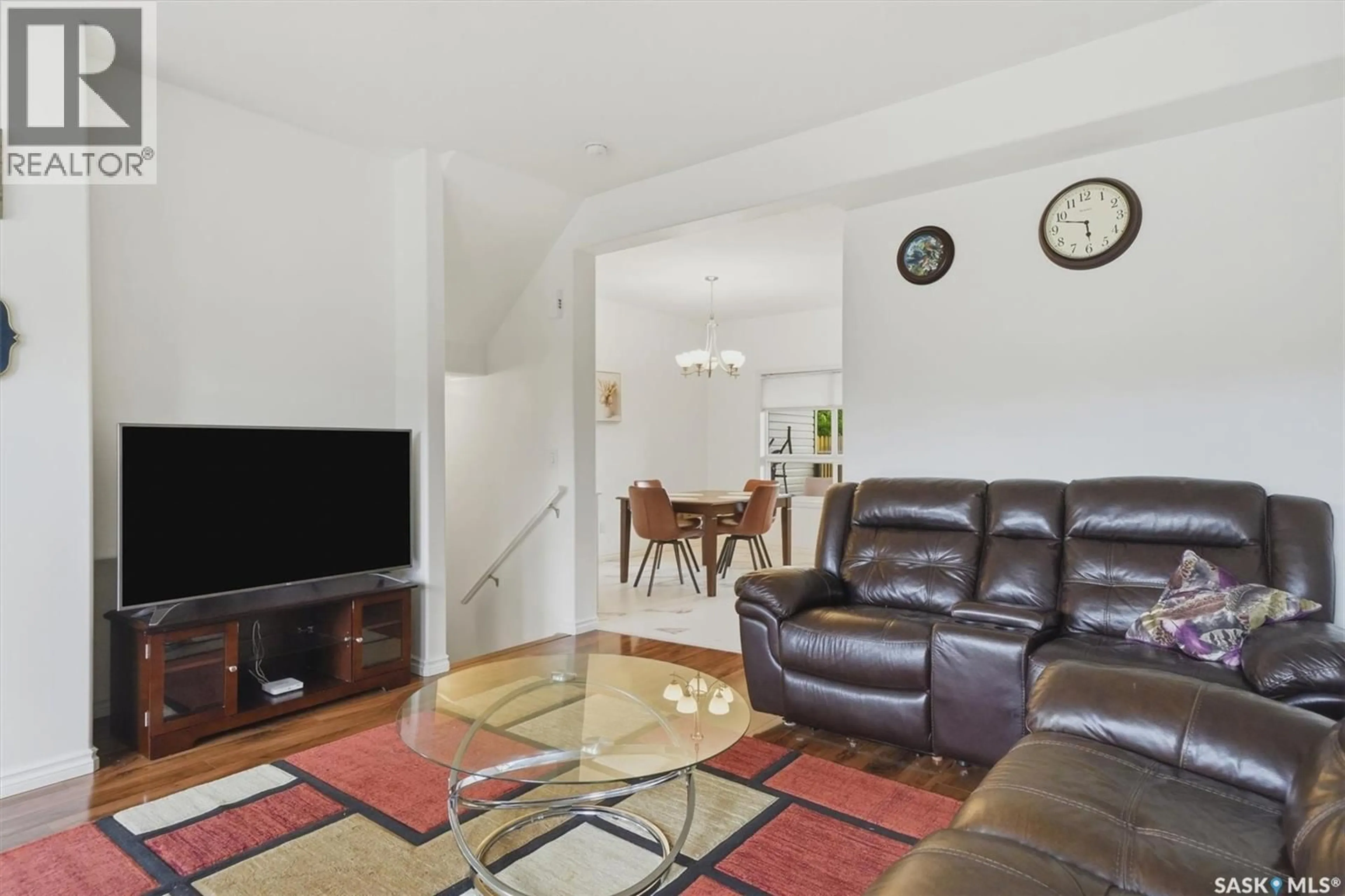 Living room with furniture, unknown for 140 SHEPHERD CRESCENT, Saskatoon Saskatchewan S7W0B1