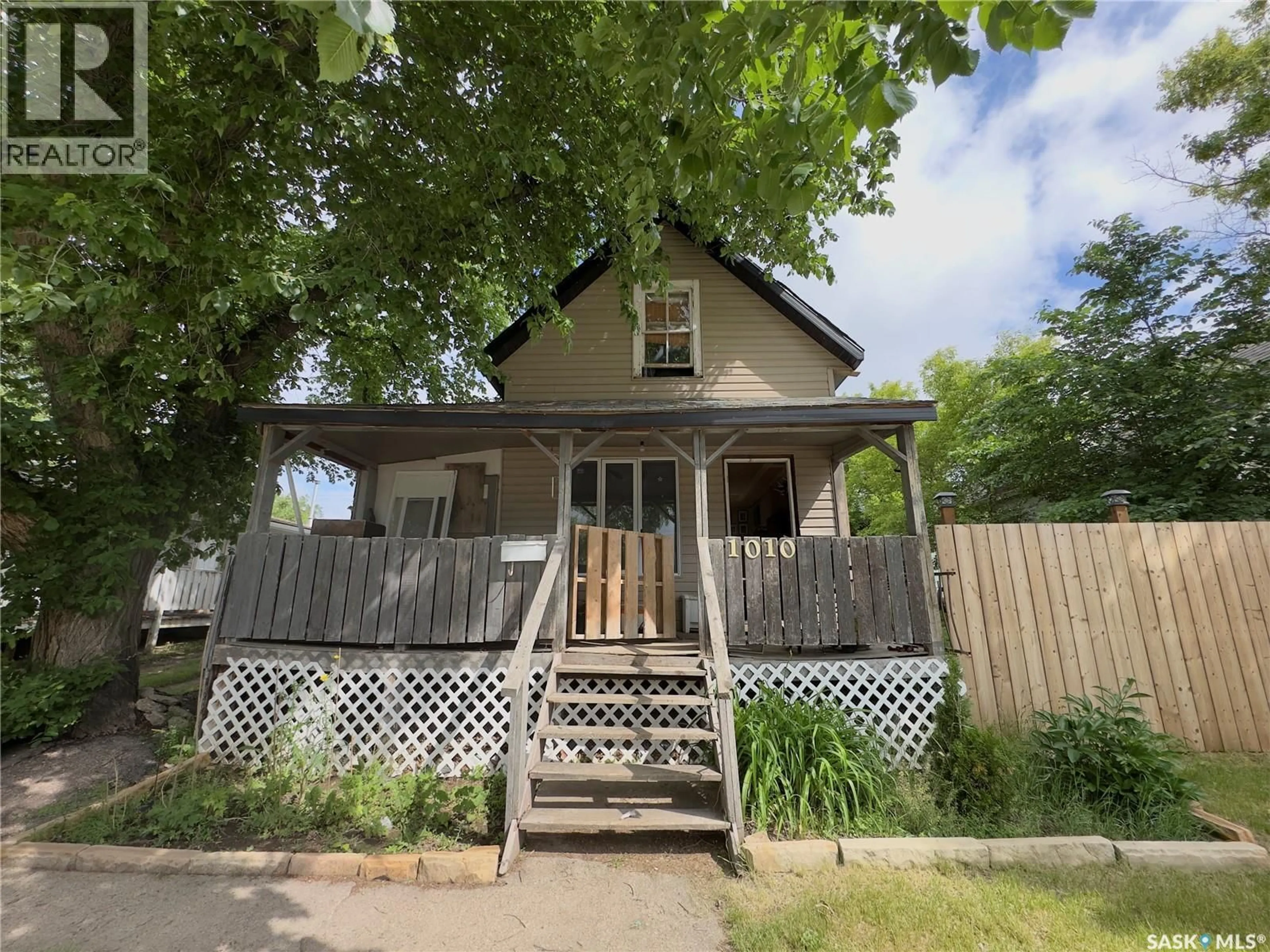 Unknown for 1010 ATHABASCA STREET, Moose Jaw Saskatchewan S6H0N2