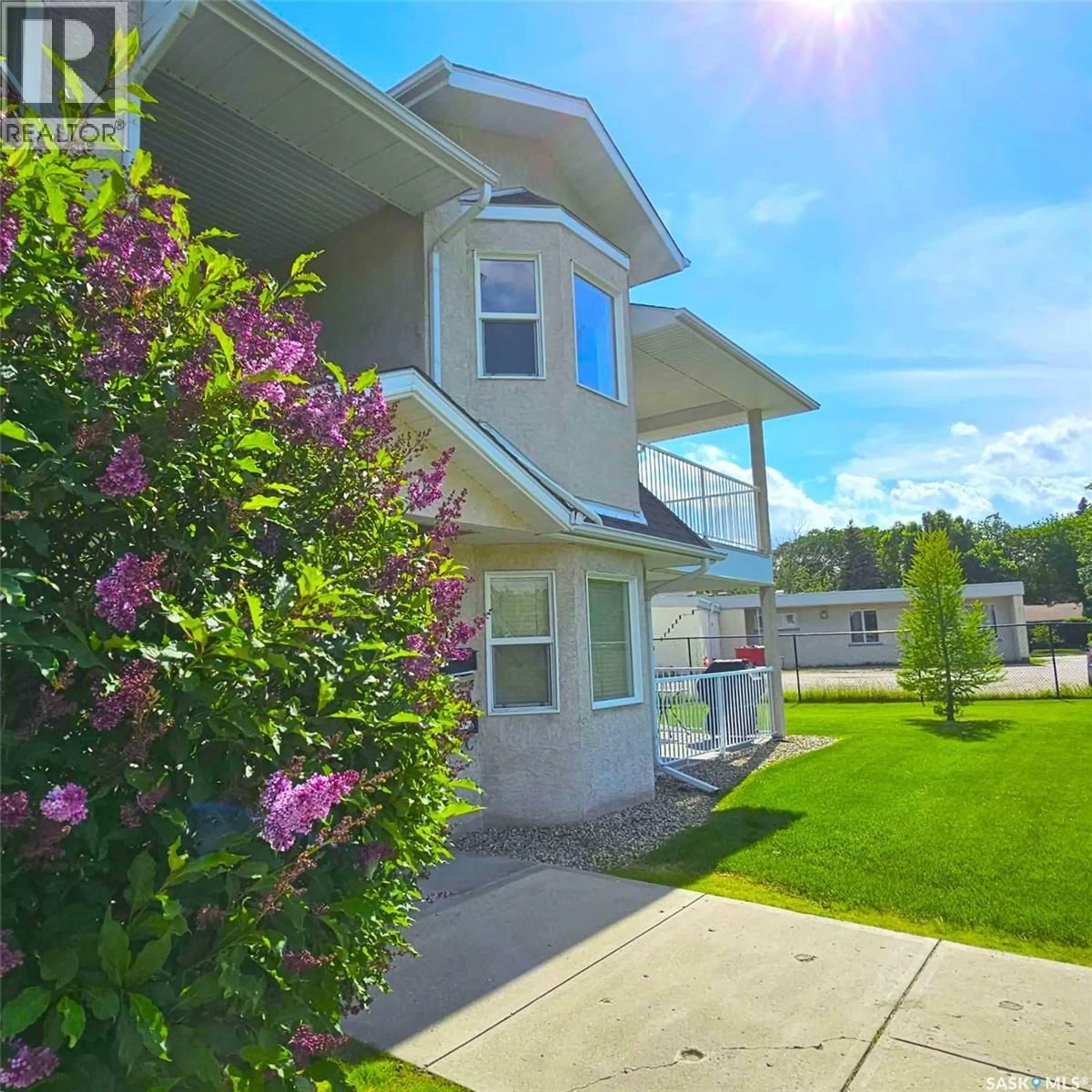 A pic from outside/outdoor area/front of a property/back of a property/a pic from drone, water/lake/river/ocean view for 1075 BIRCHWOOD PLACE, Regina Saskatchewan S4S7L1